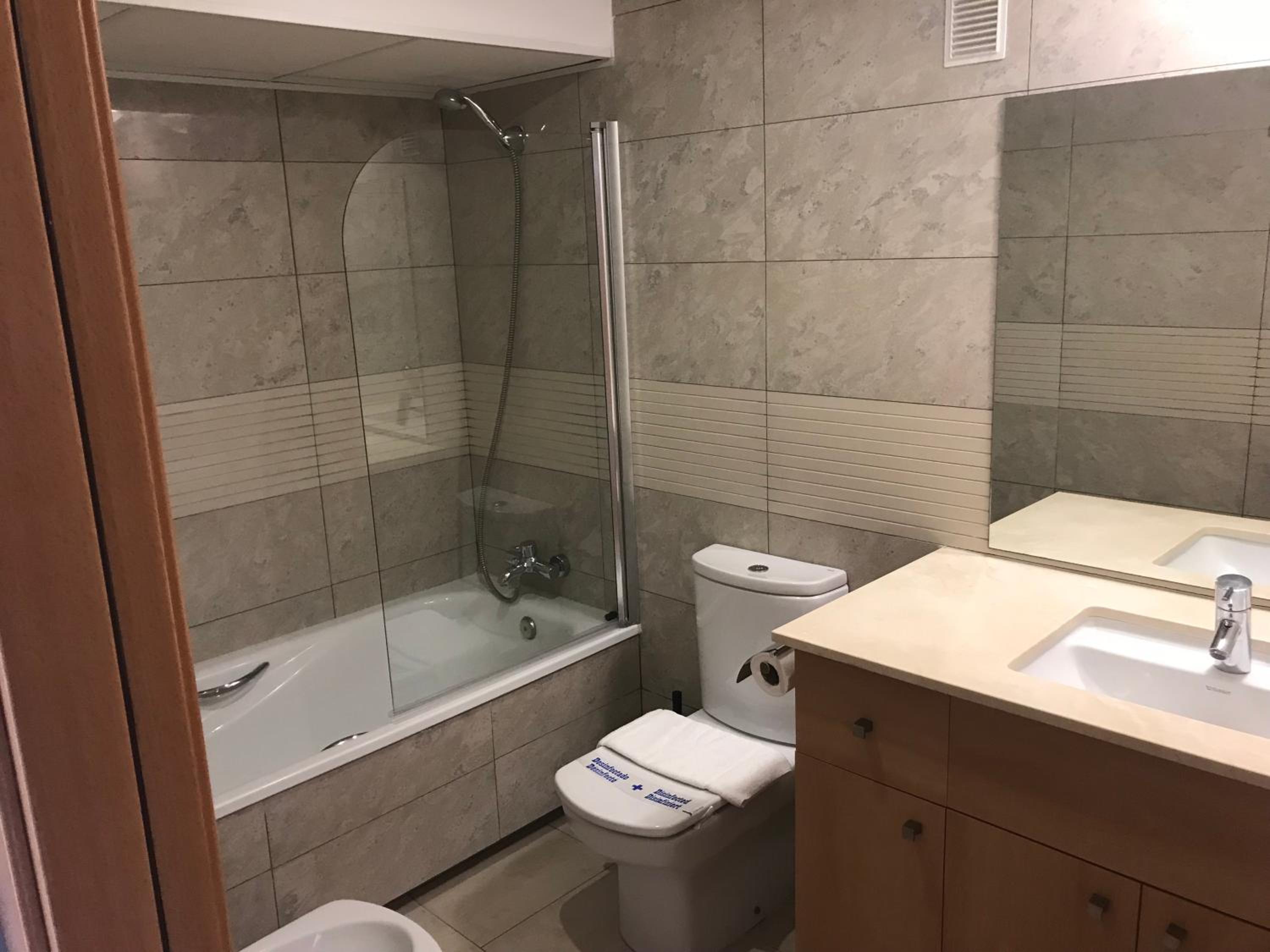 Saval Spa Aqquaria Family Complex