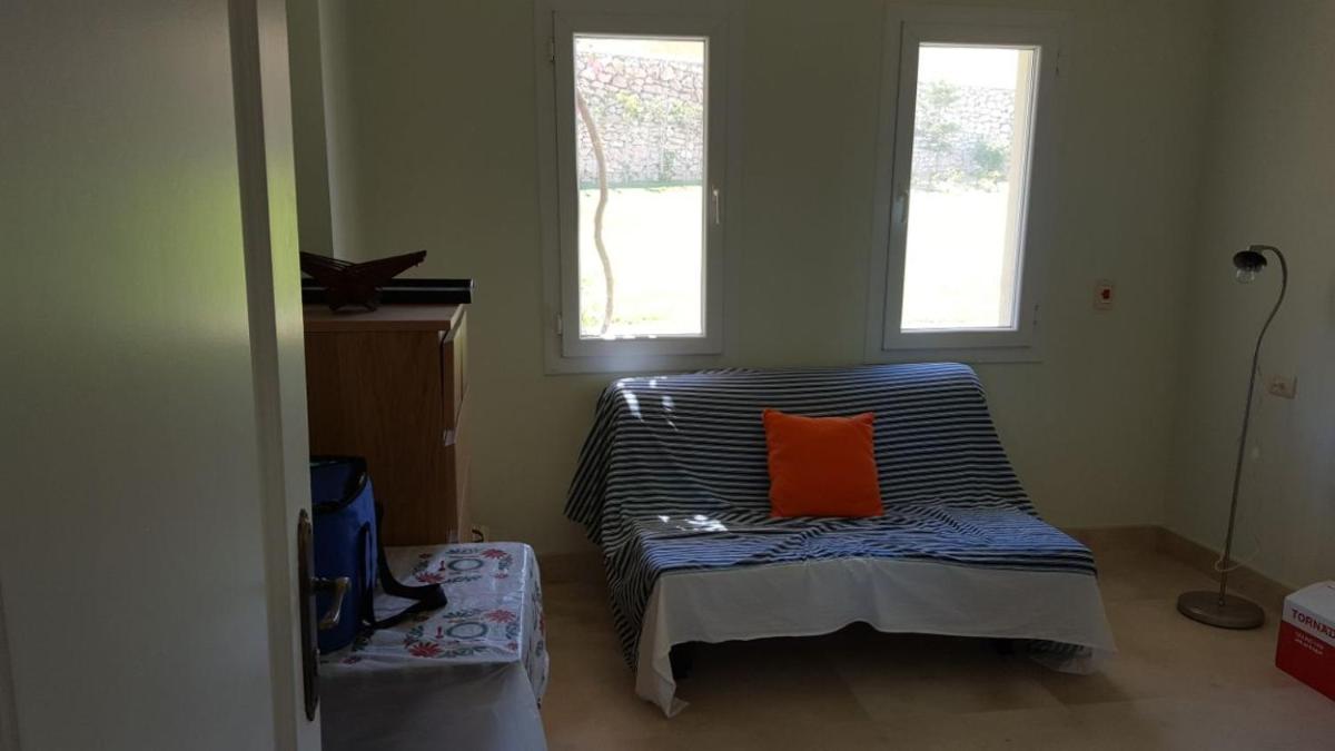 Photo 12