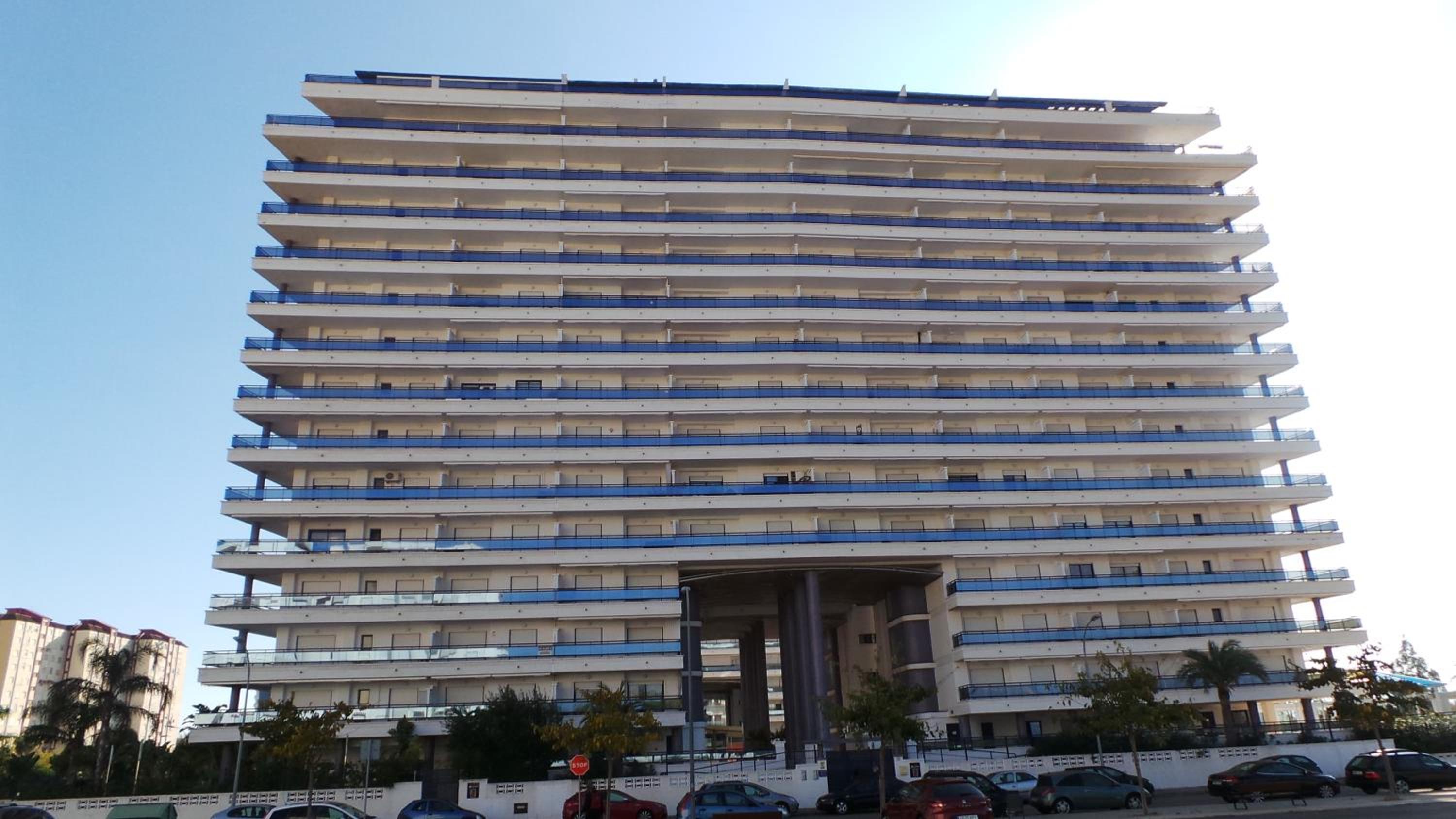 Hotel Apartamento El Eden Playa de Gandía - Image 1