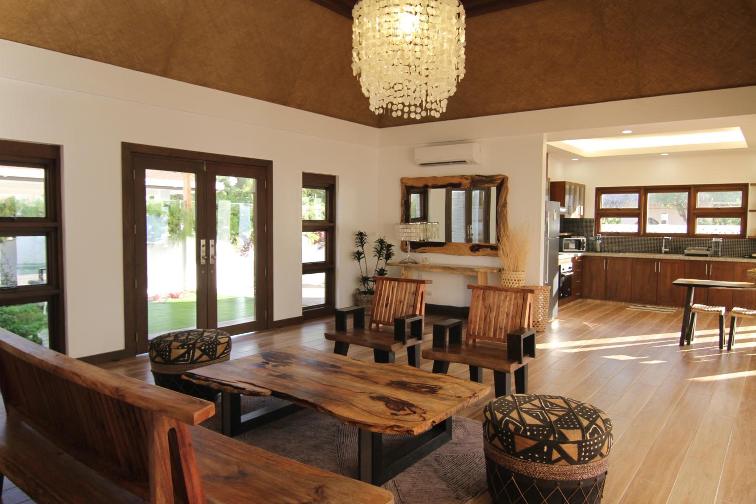 Vida Homes Condo Resort
