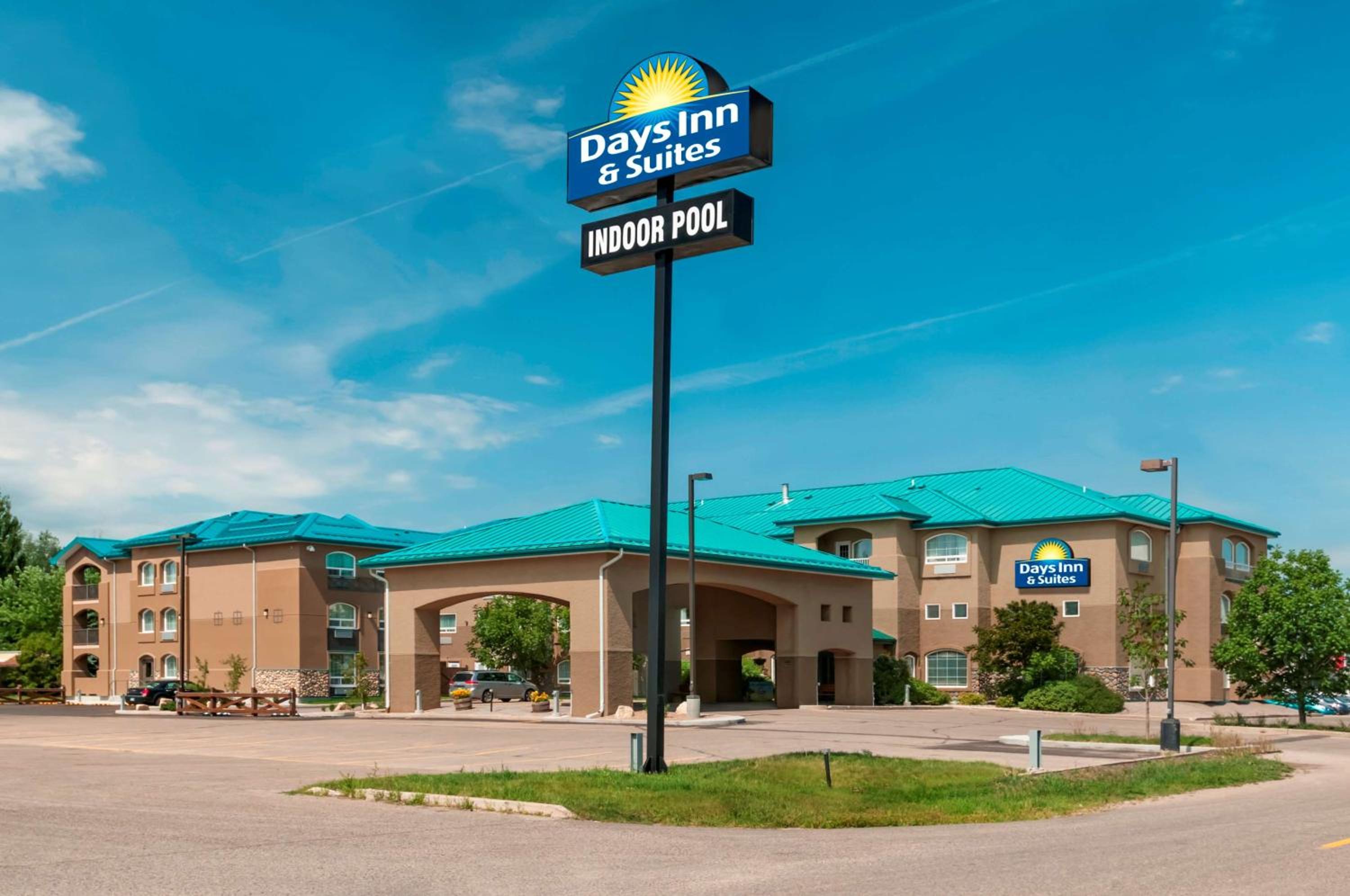 Brandon Vacations - Days Inn  Suites by Wyndham Brandon - Property Image 1