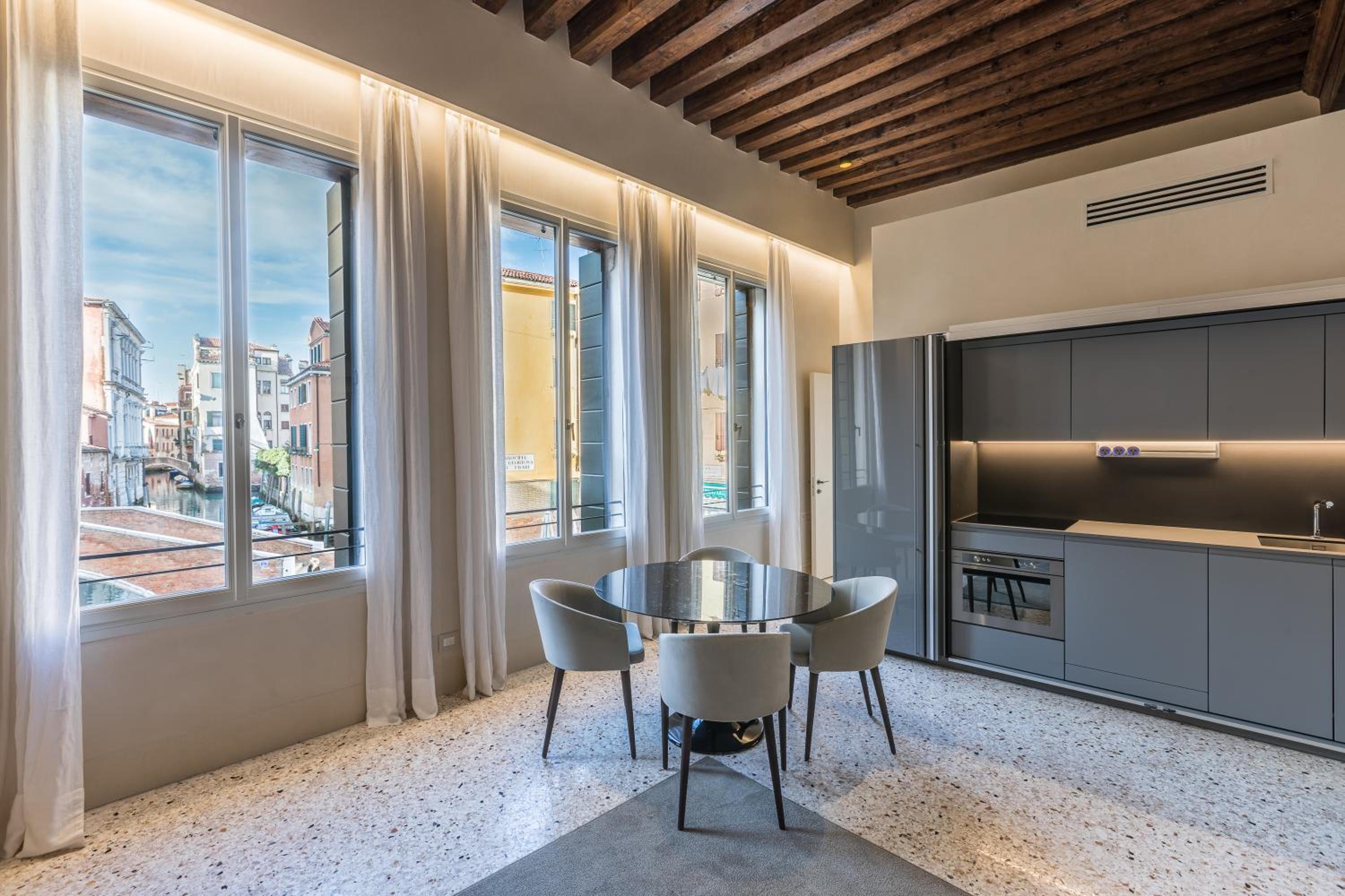 Palazzo Morosini Degli Spezieri - Lifestyle Apartments