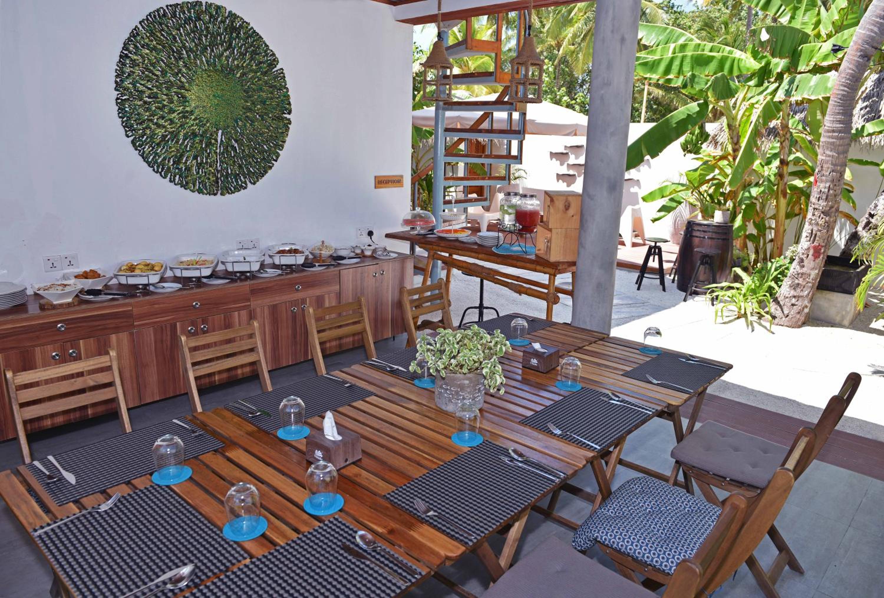 Veli Vilaa Dhiffushi - Beachfront
