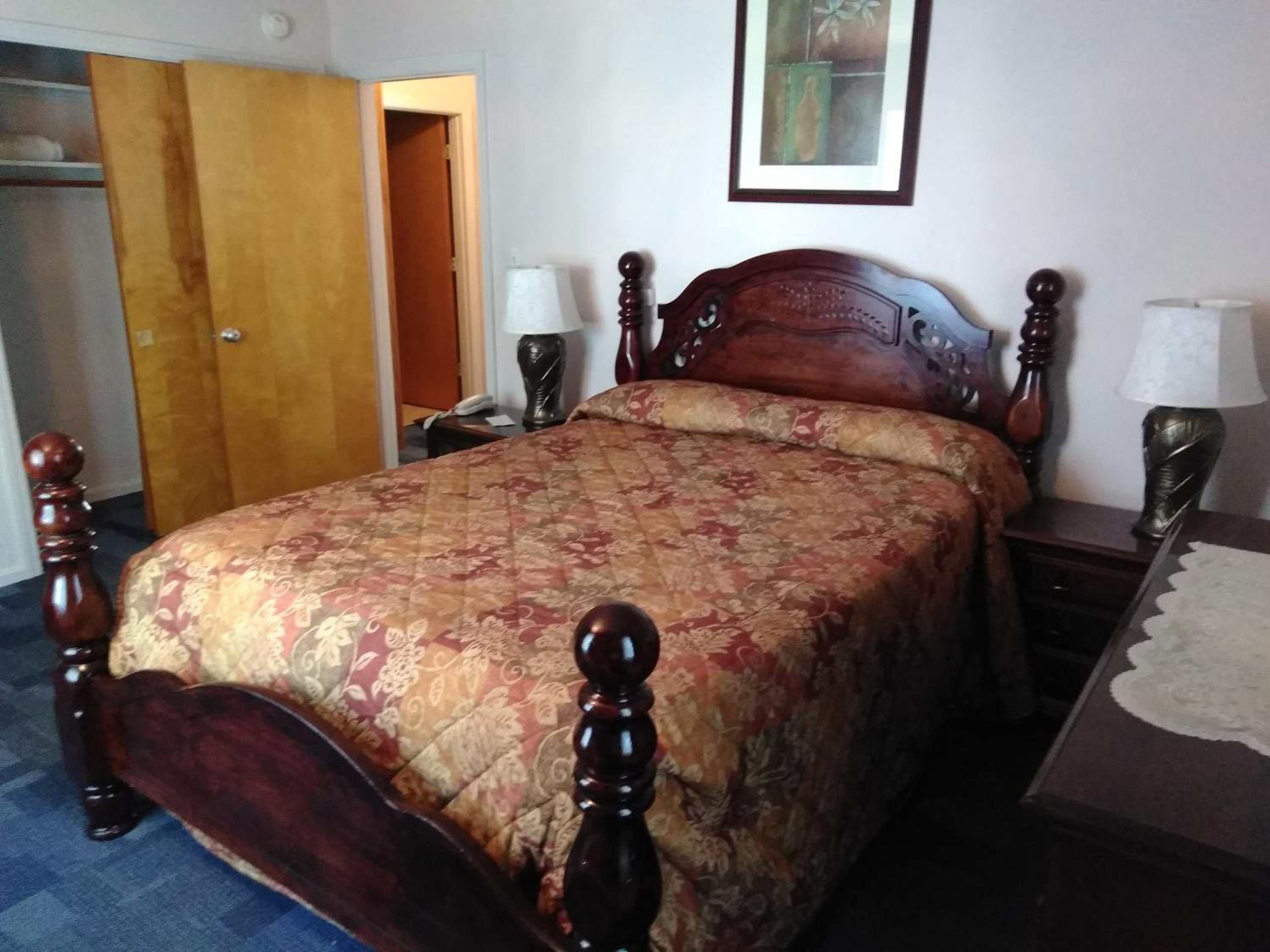 The Cardinal Inn