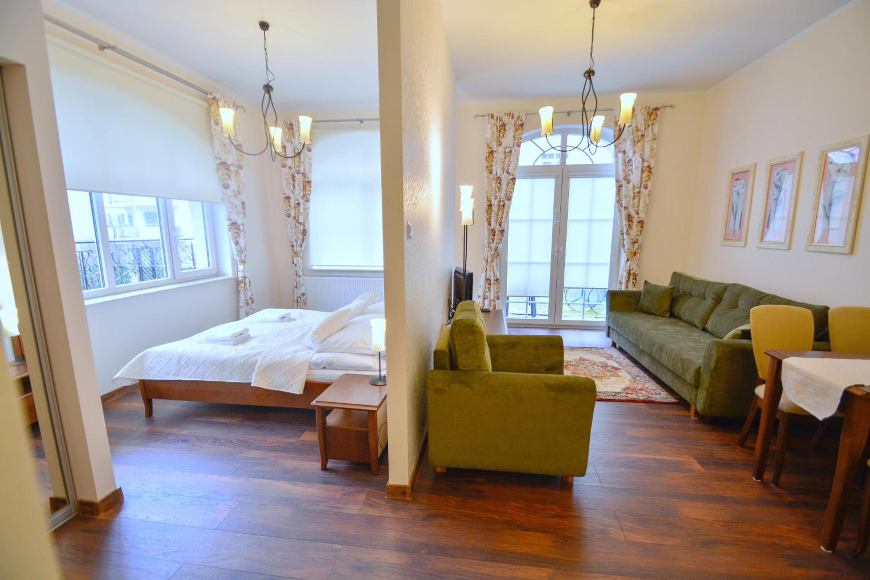 Korona Piastów - Apartamenty na Wyspie - Parking view 3