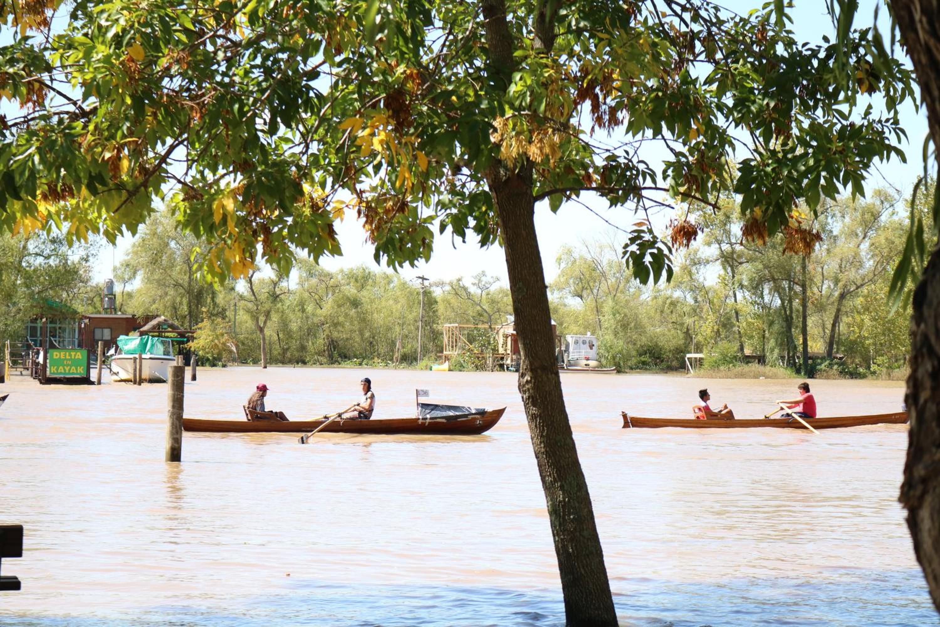 Aires Del Delta