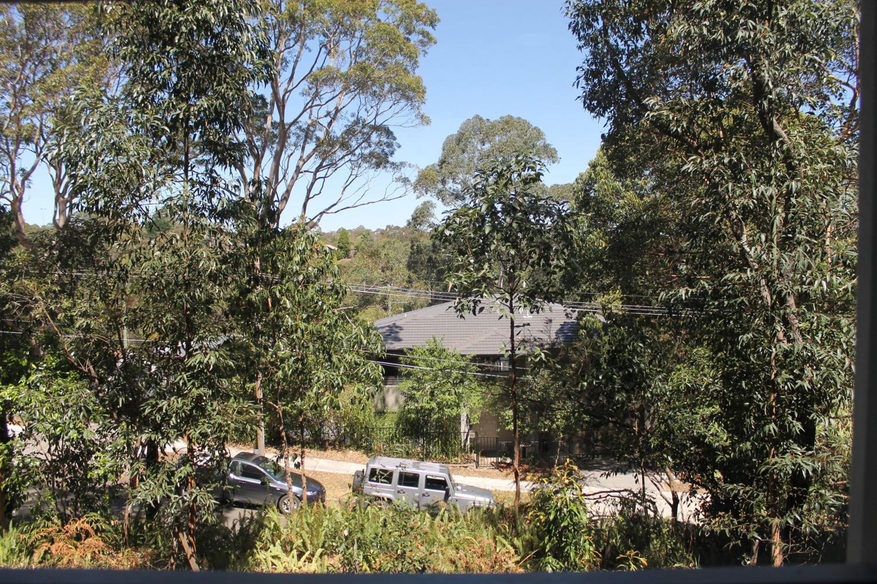 Exquisite Family Home +Parking, Close to CBD