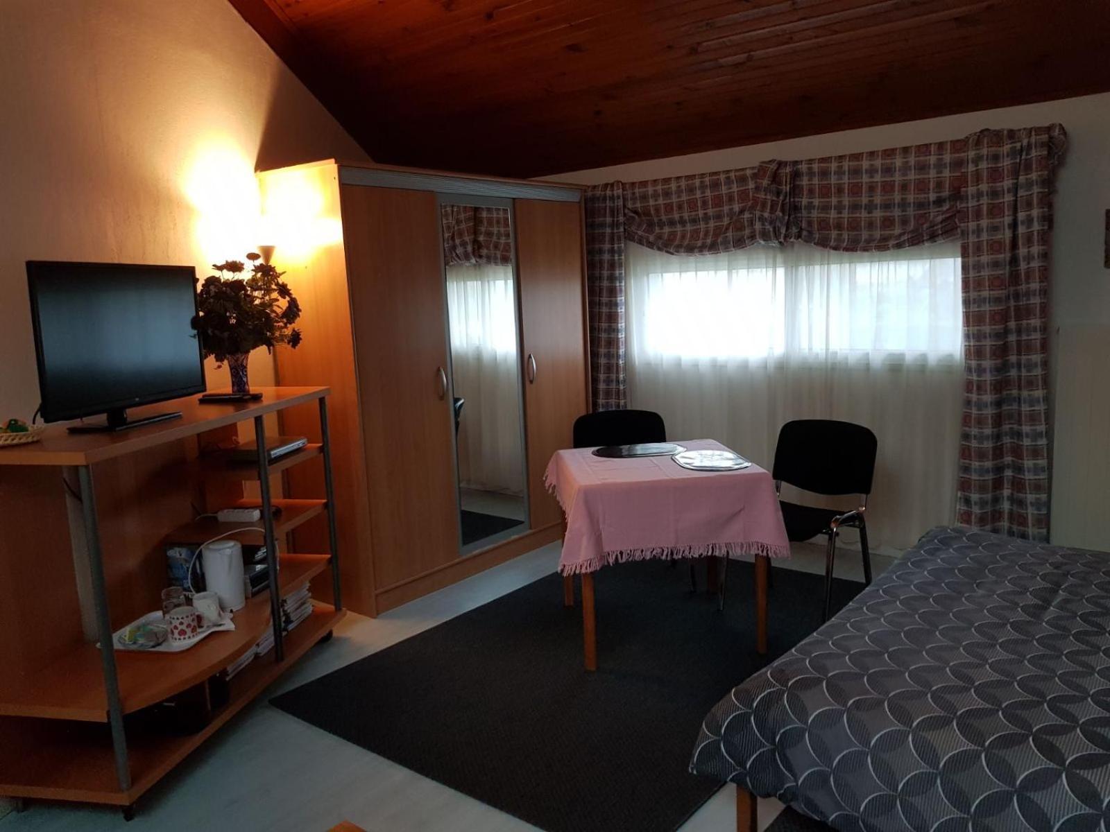 Villa Le Rabailly view 2