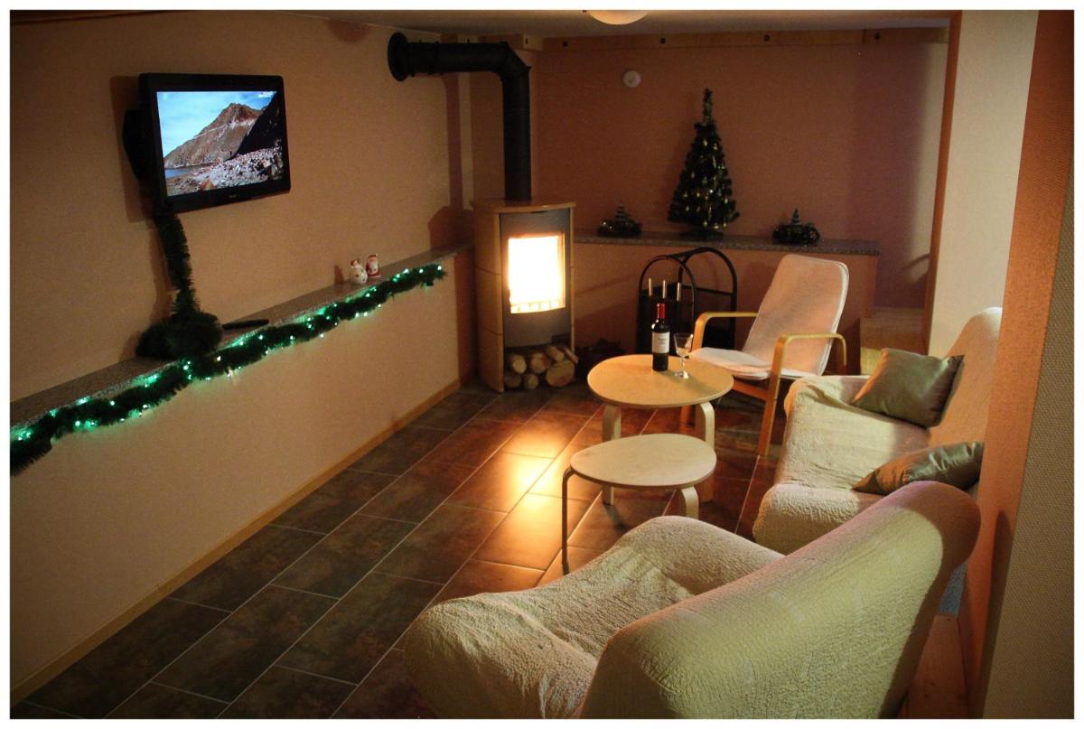 Photo 6