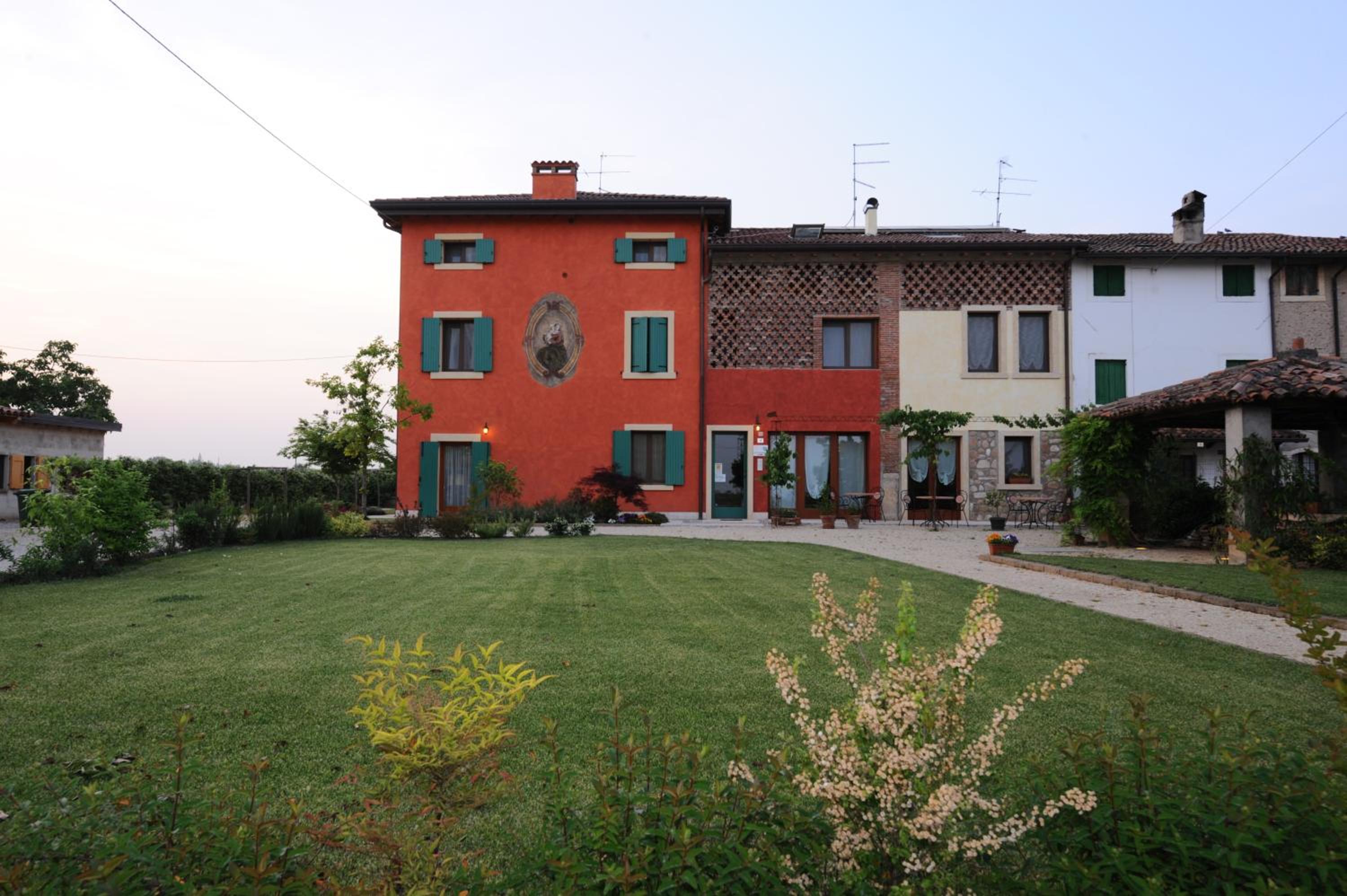 Photo 27