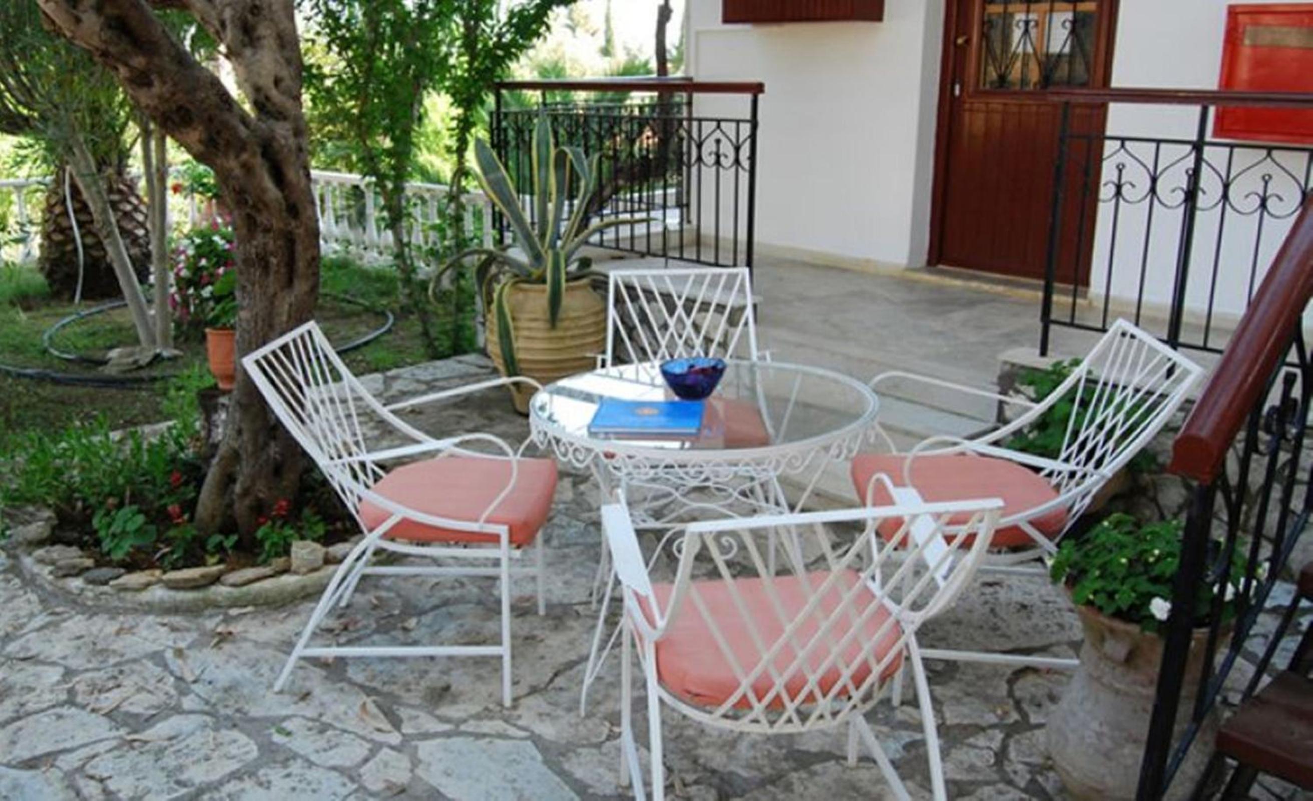 Margarita Apartments