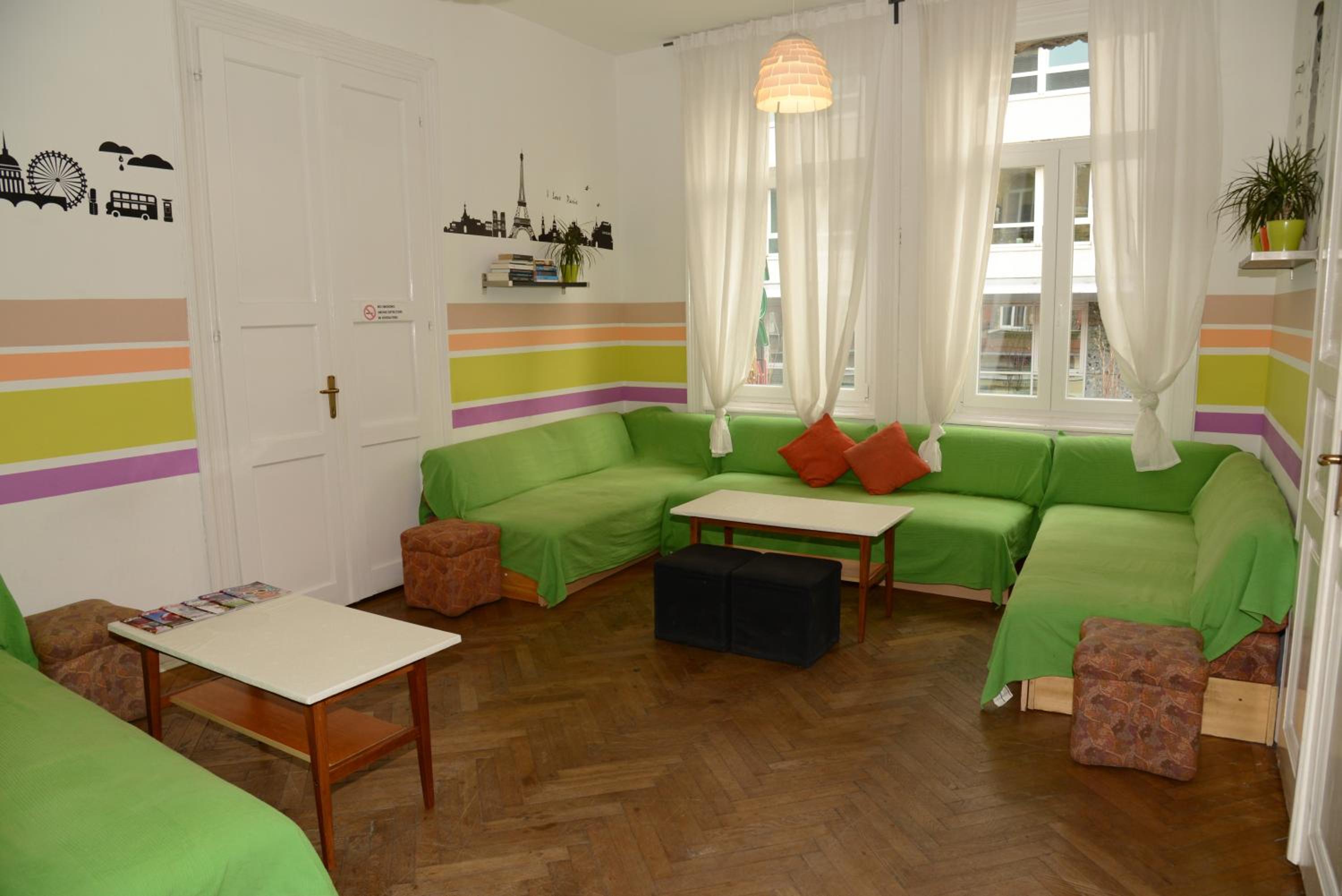 Budapest Party Hostel at Udvarom