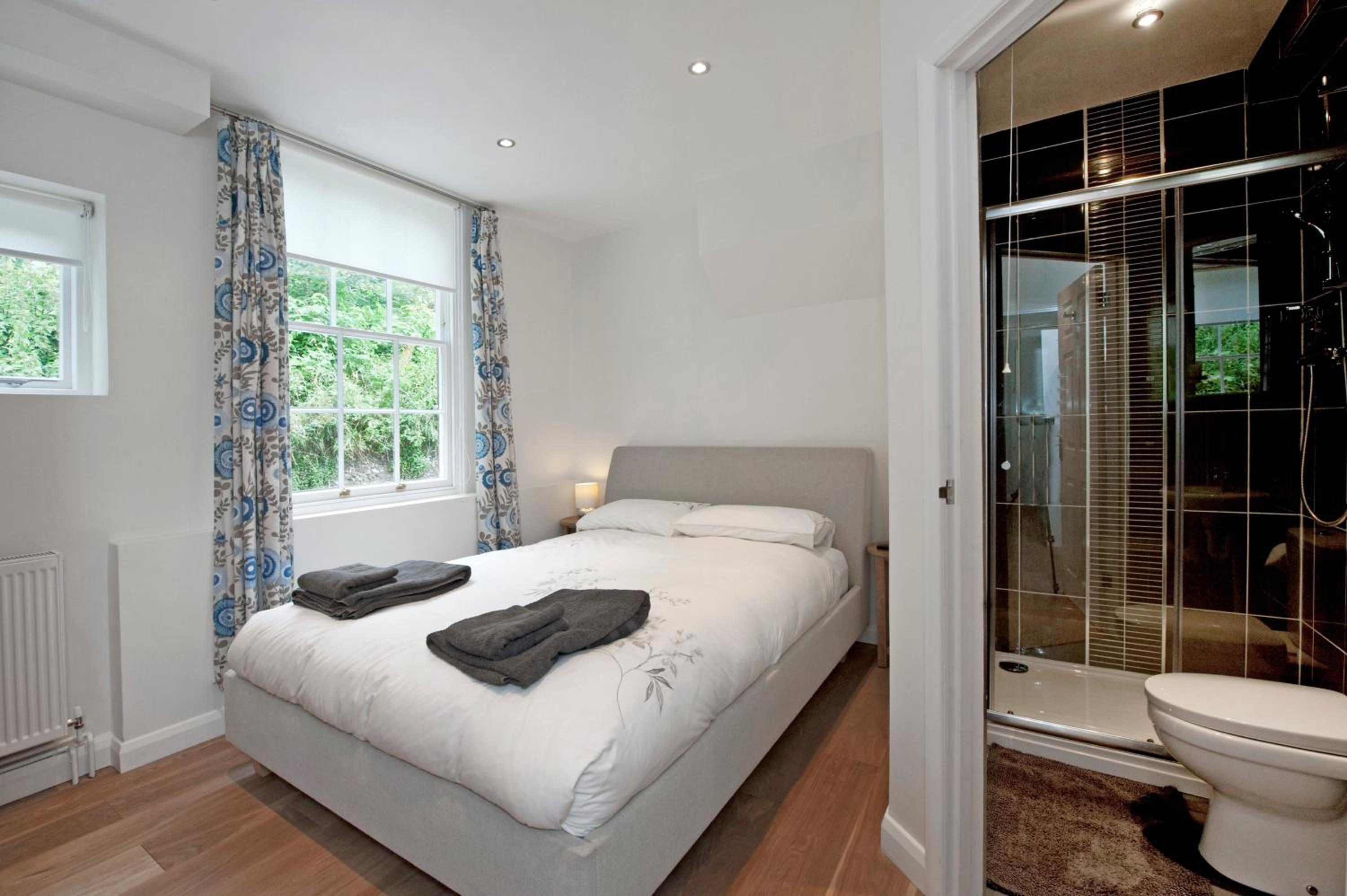 The Apartment, 24 West End Terrace, Winchester view 3