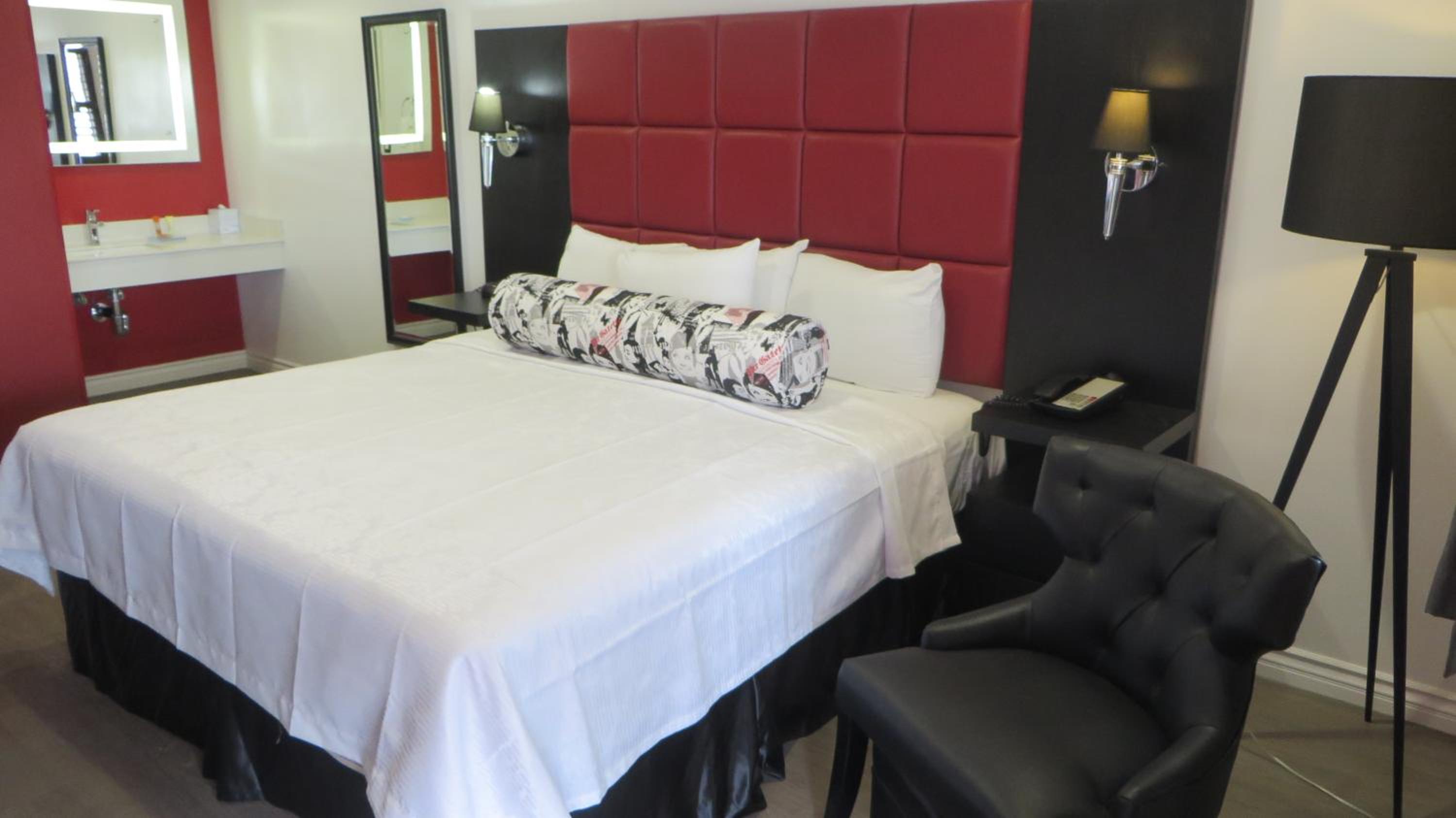 Legend Hotel Hollywood