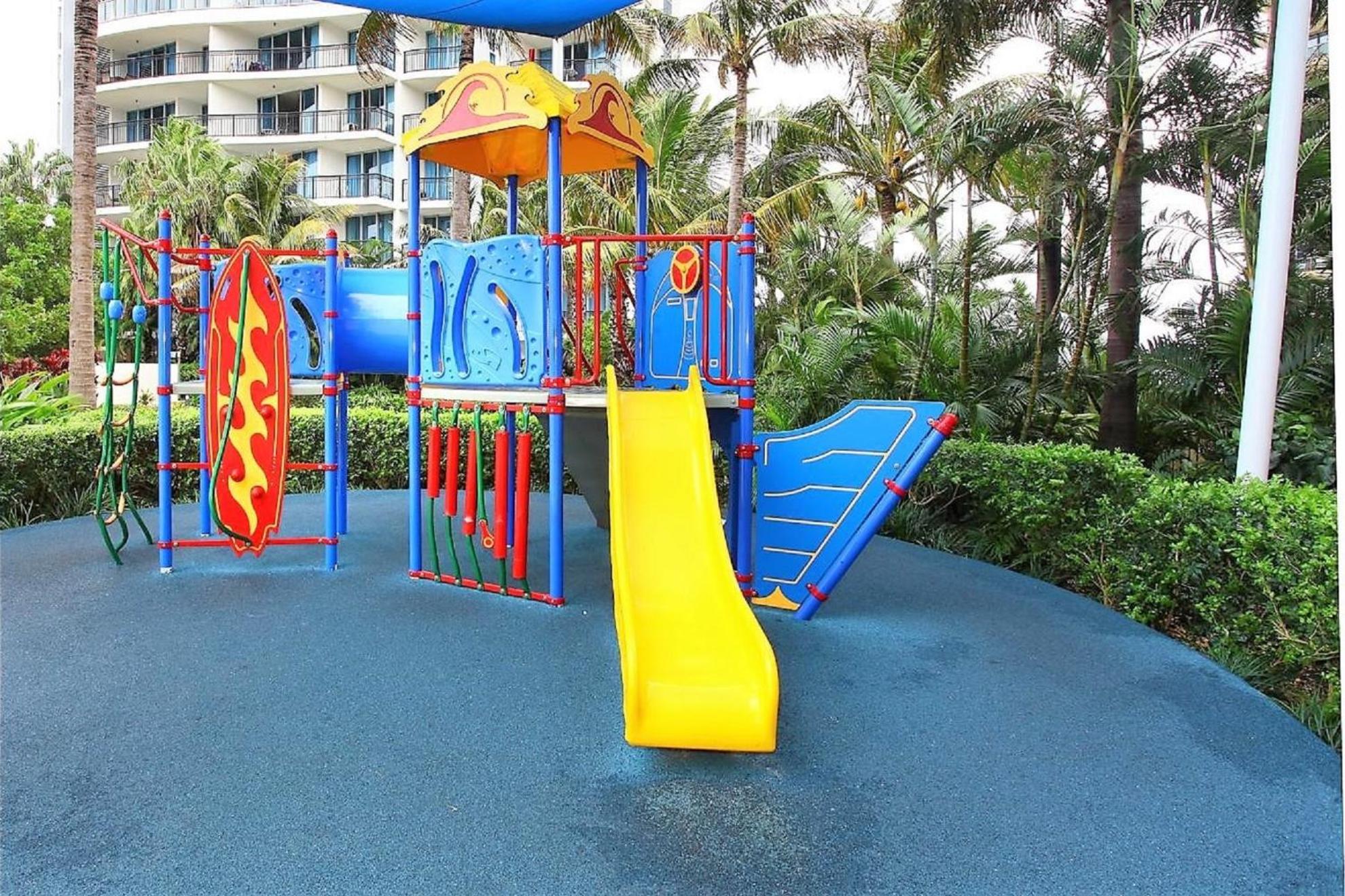 The Towers of Chevron Renaissance - Holidays Gold Coast