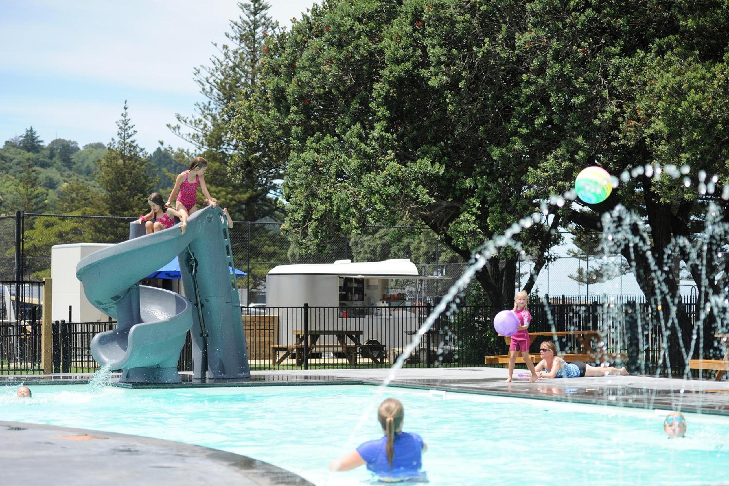Waikanae Beach TOP 10 Holiday Park