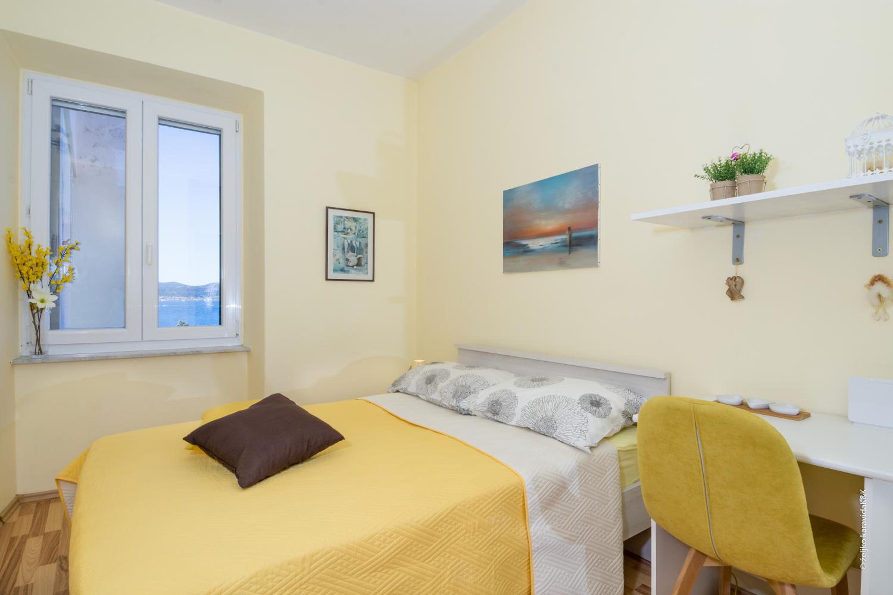 Vera Apartments with Sea view and Old town view view 2