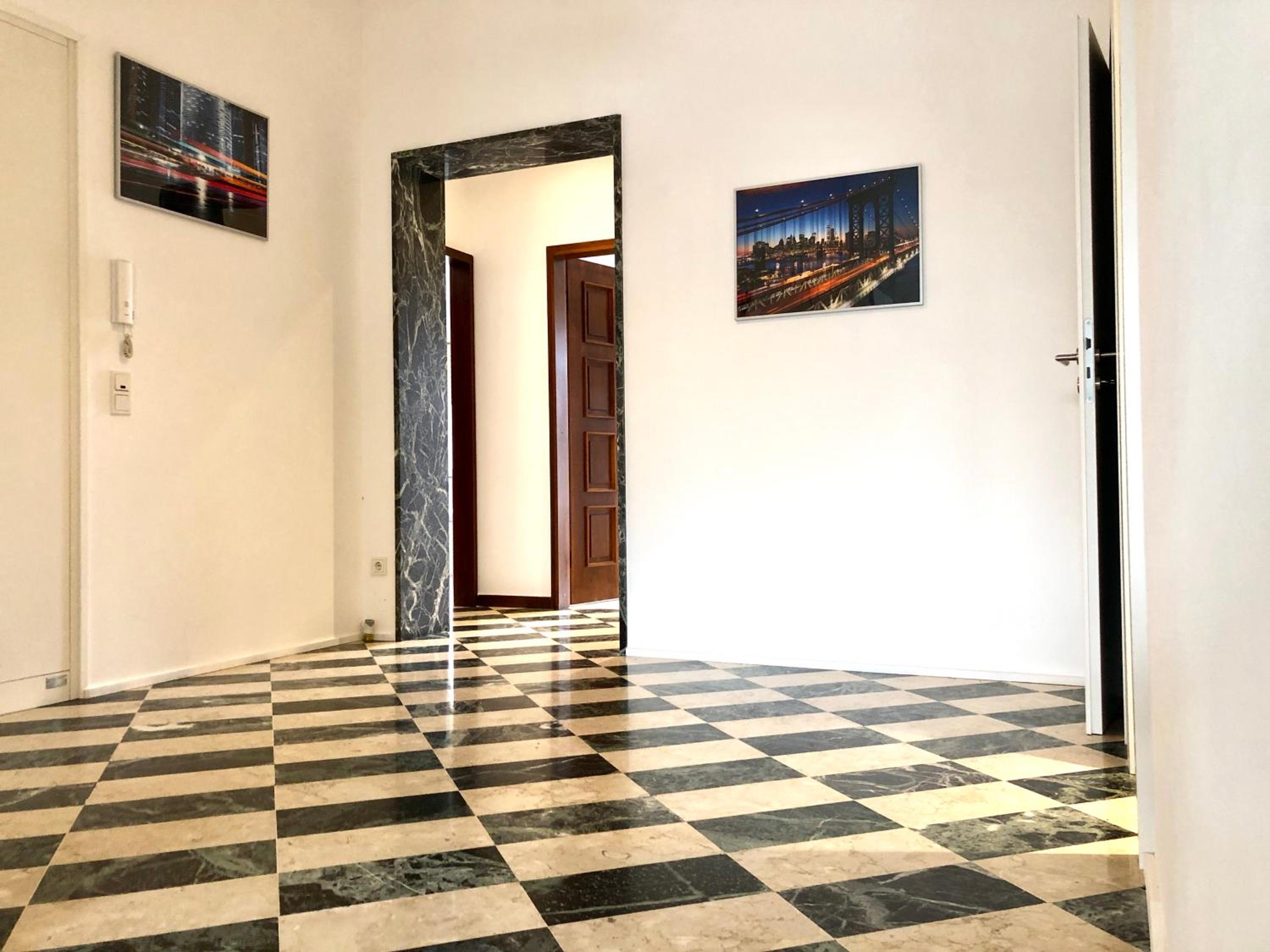 Spacious flat in the heart of the City Center! Ideal for a family! view 5