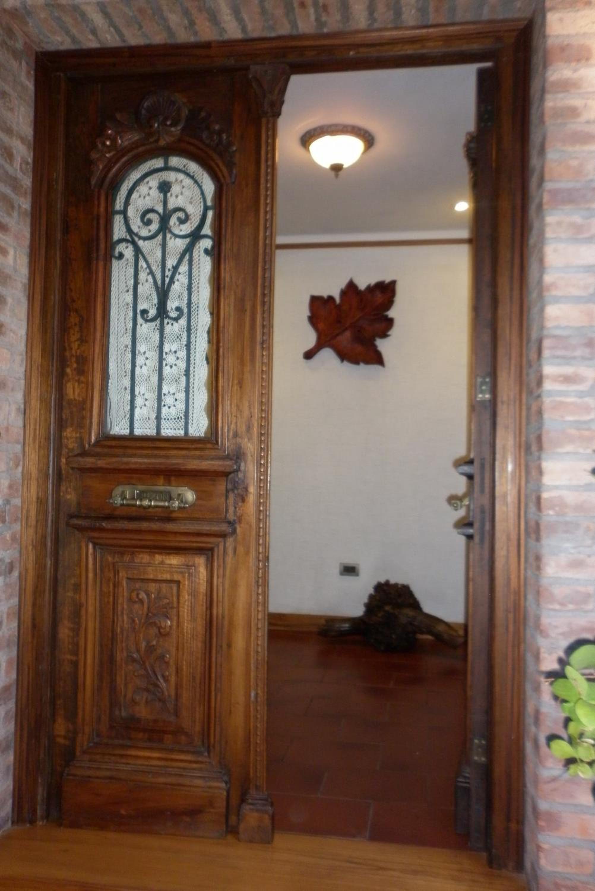 816 B&B