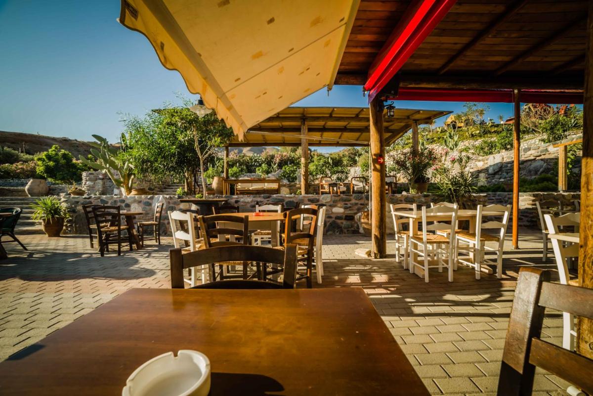outdoor BBQ area