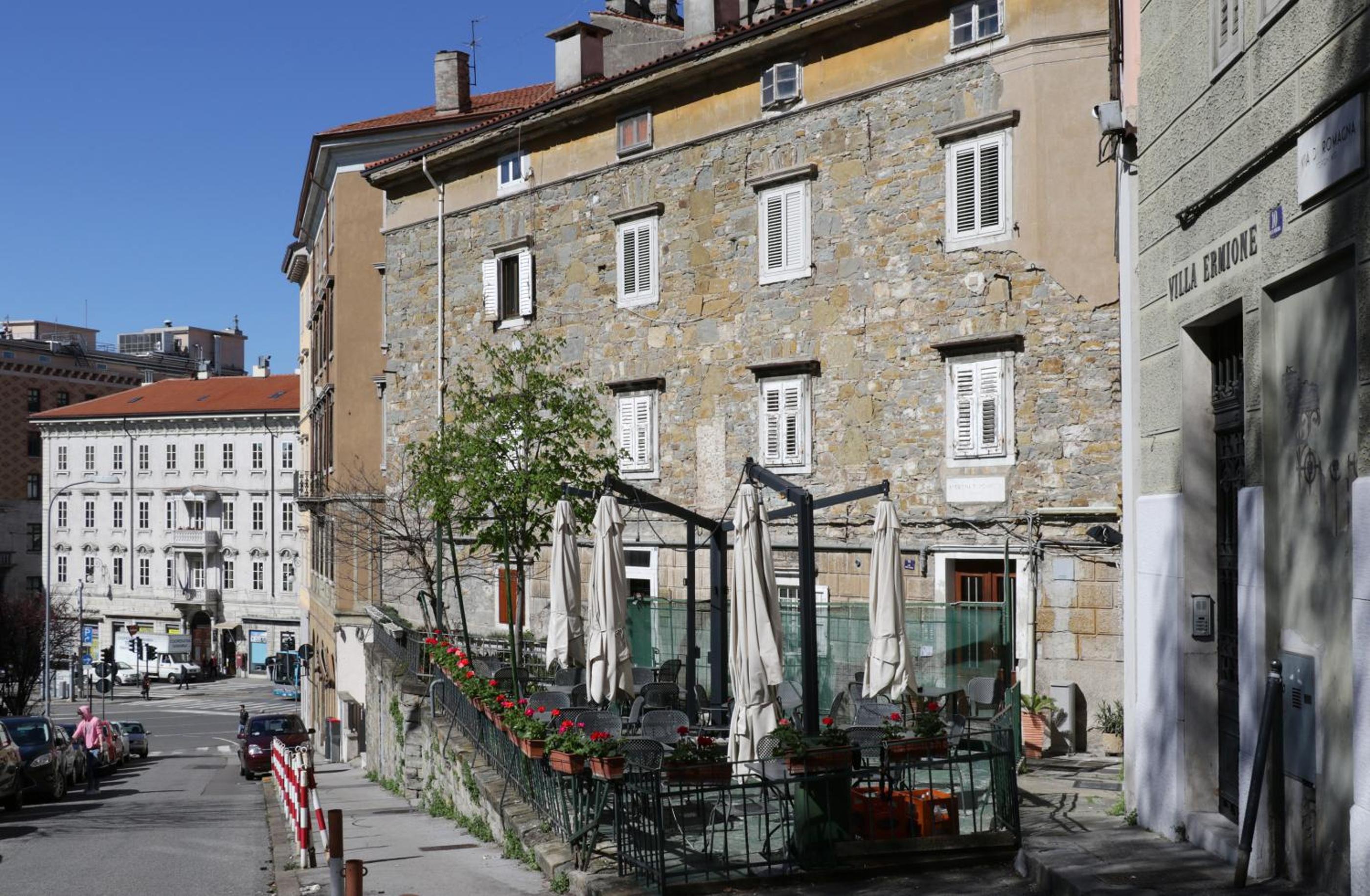 Photo 40