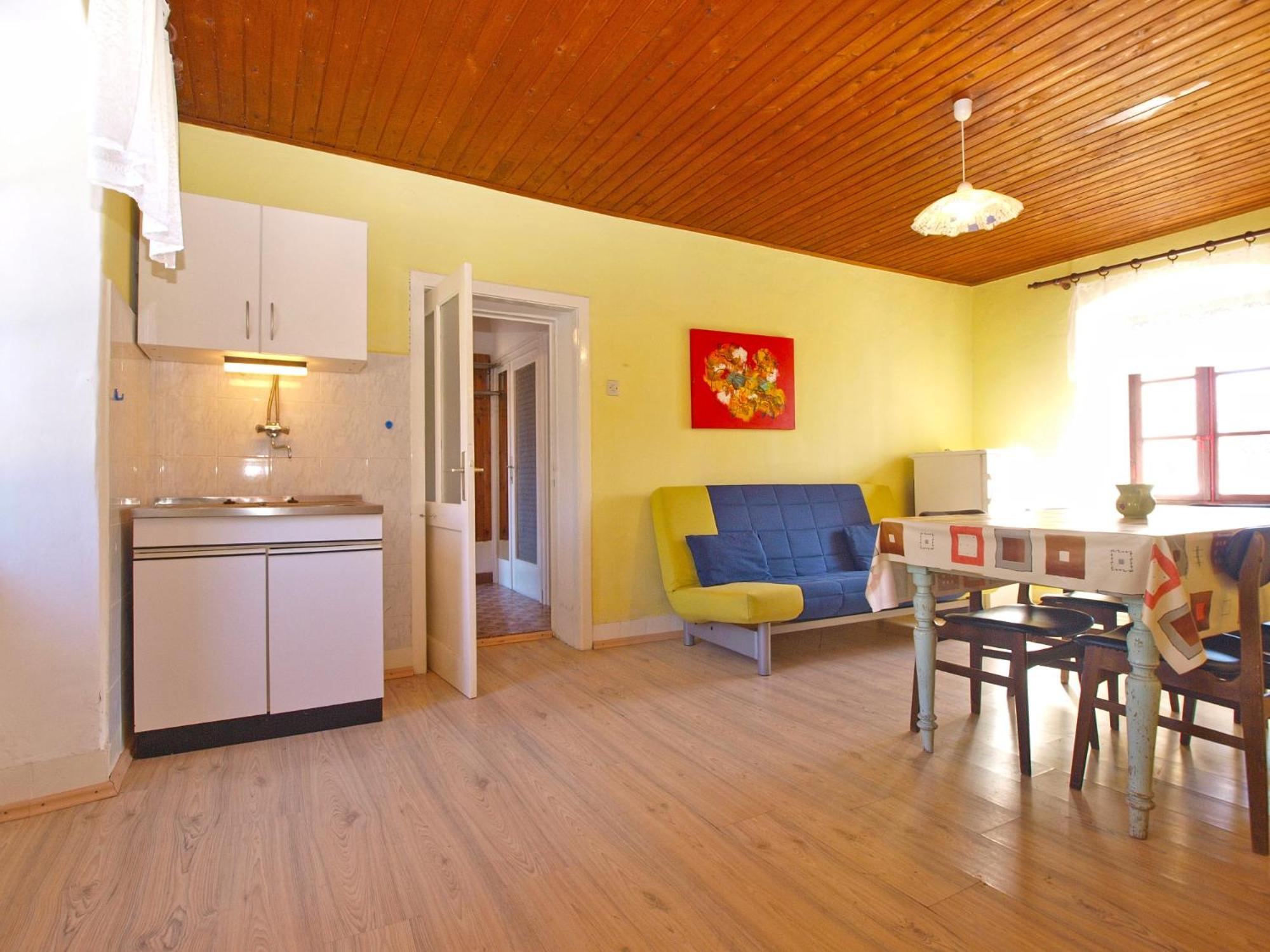 House Angela 1585