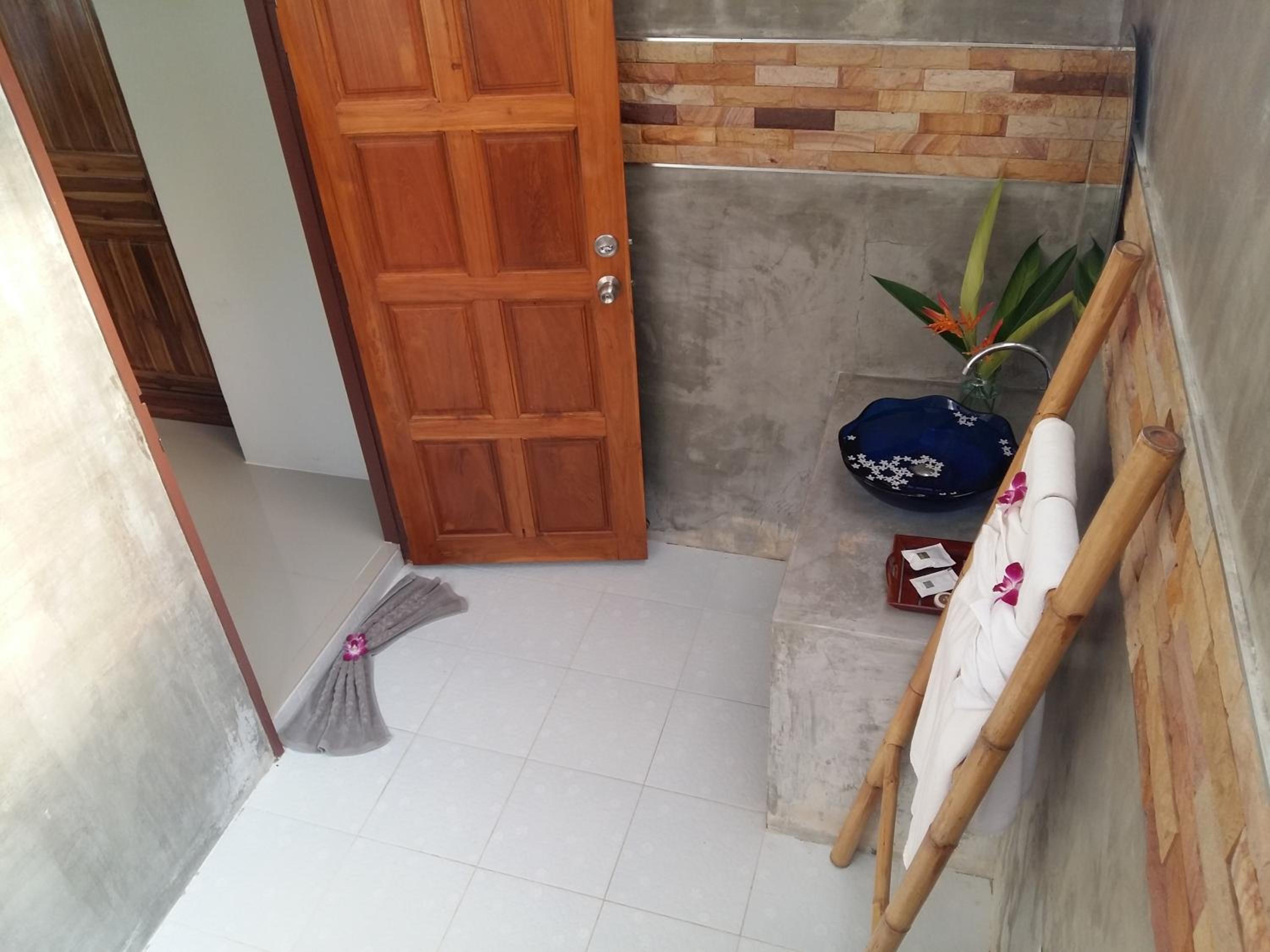 Photo 45