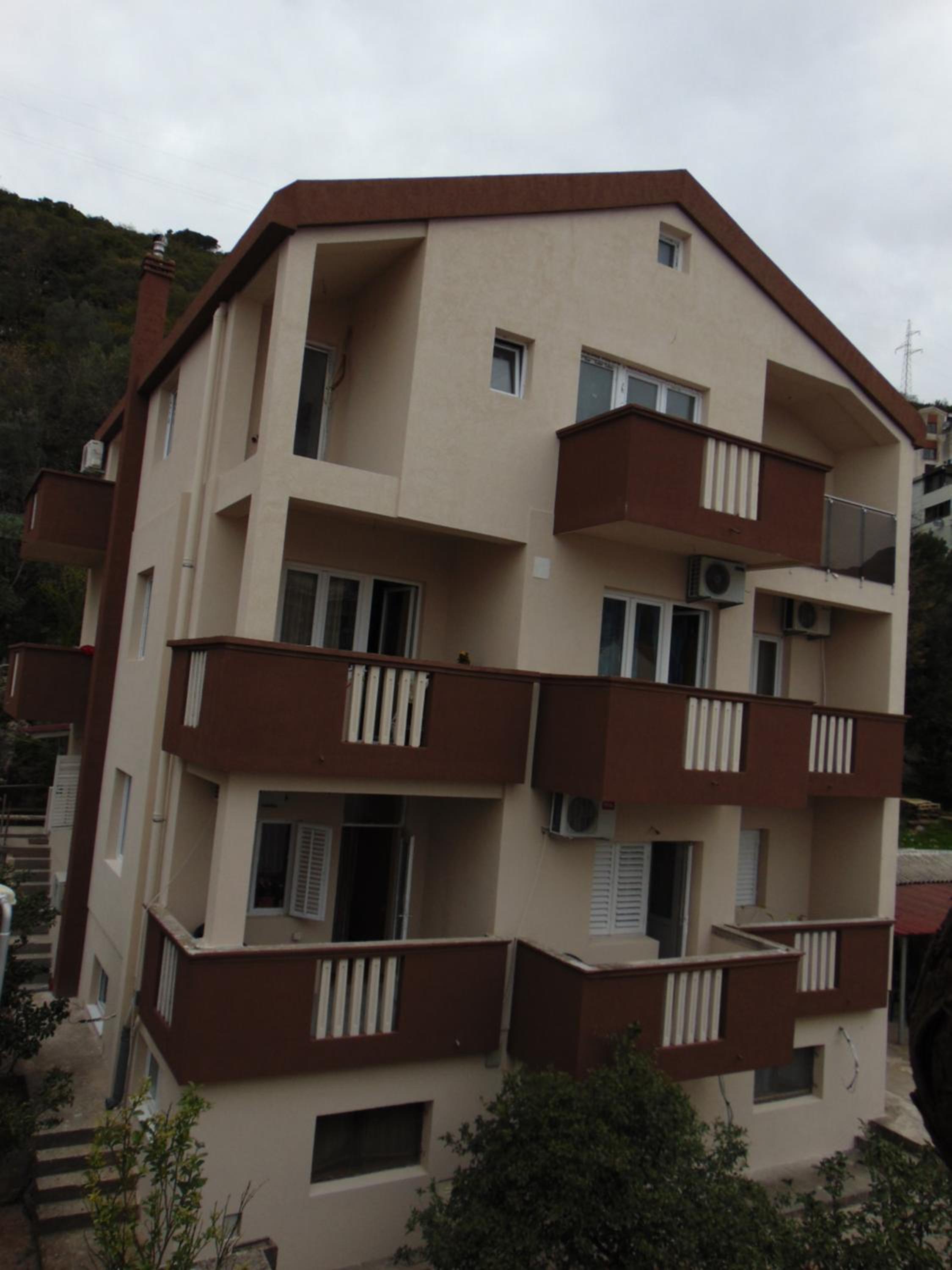 Guest House Ivan view 3