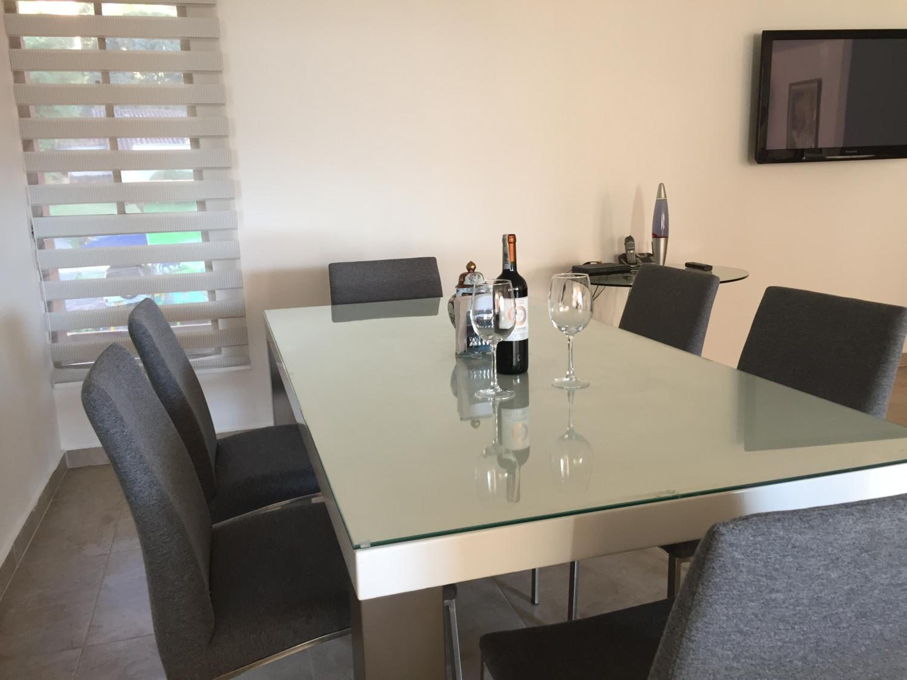 Apartamento cómodo , grande en Poblado Medellín