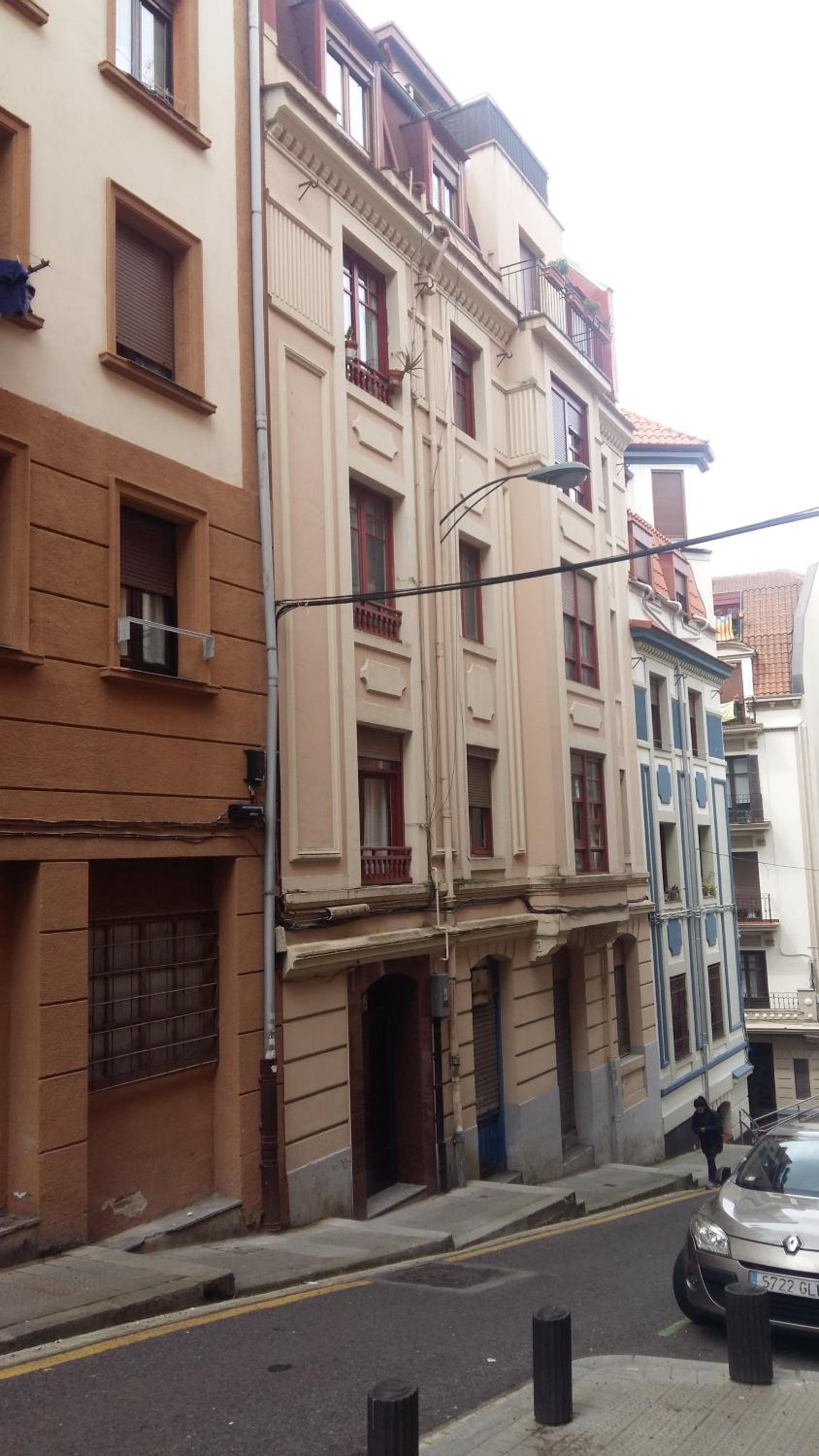 SORKUNDE by kyosai parking opcional