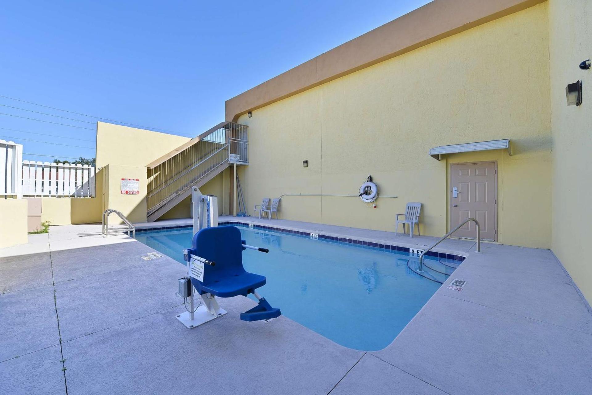 Travel Inn Winter Haven view 5