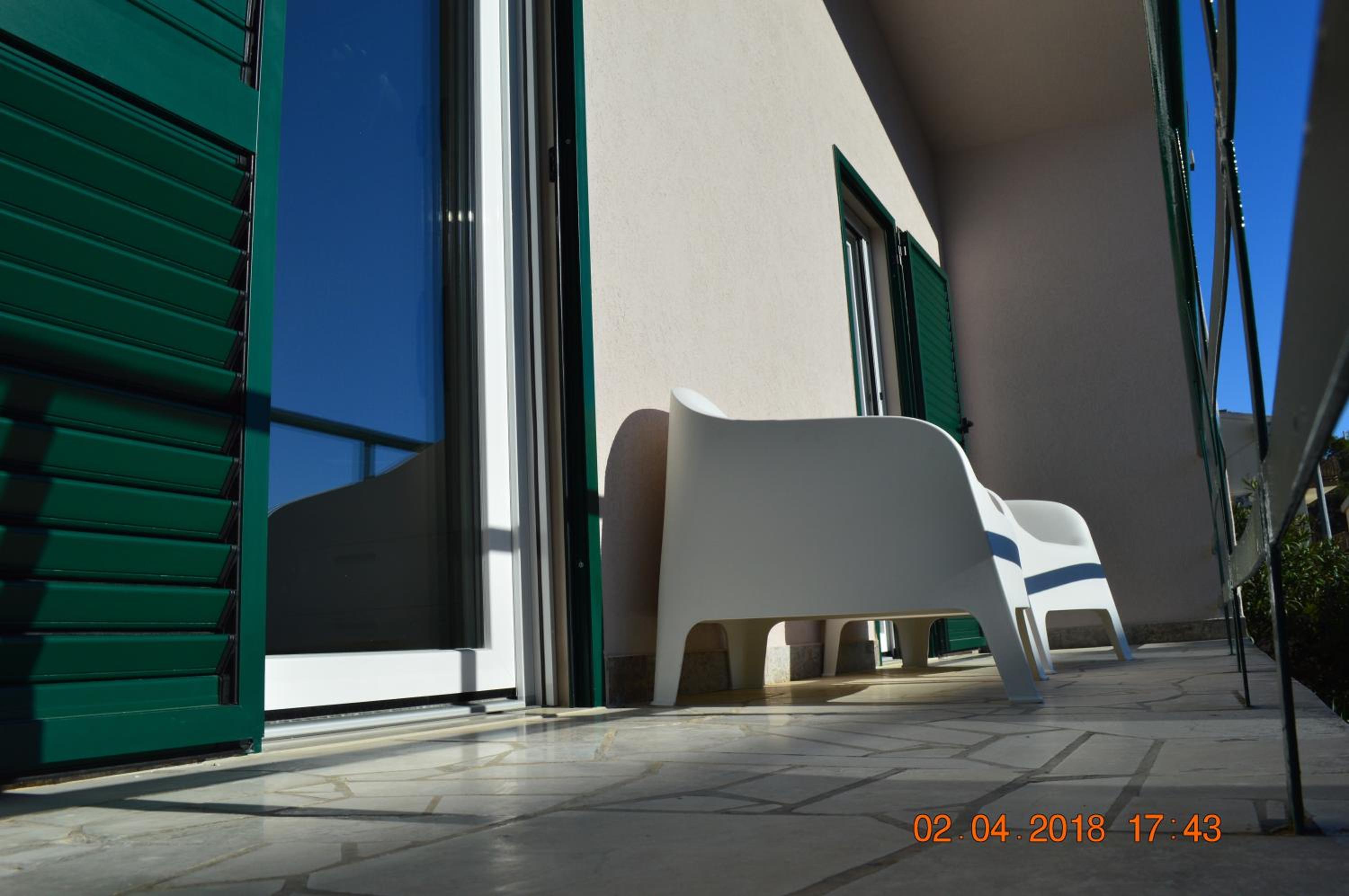 Photo 45