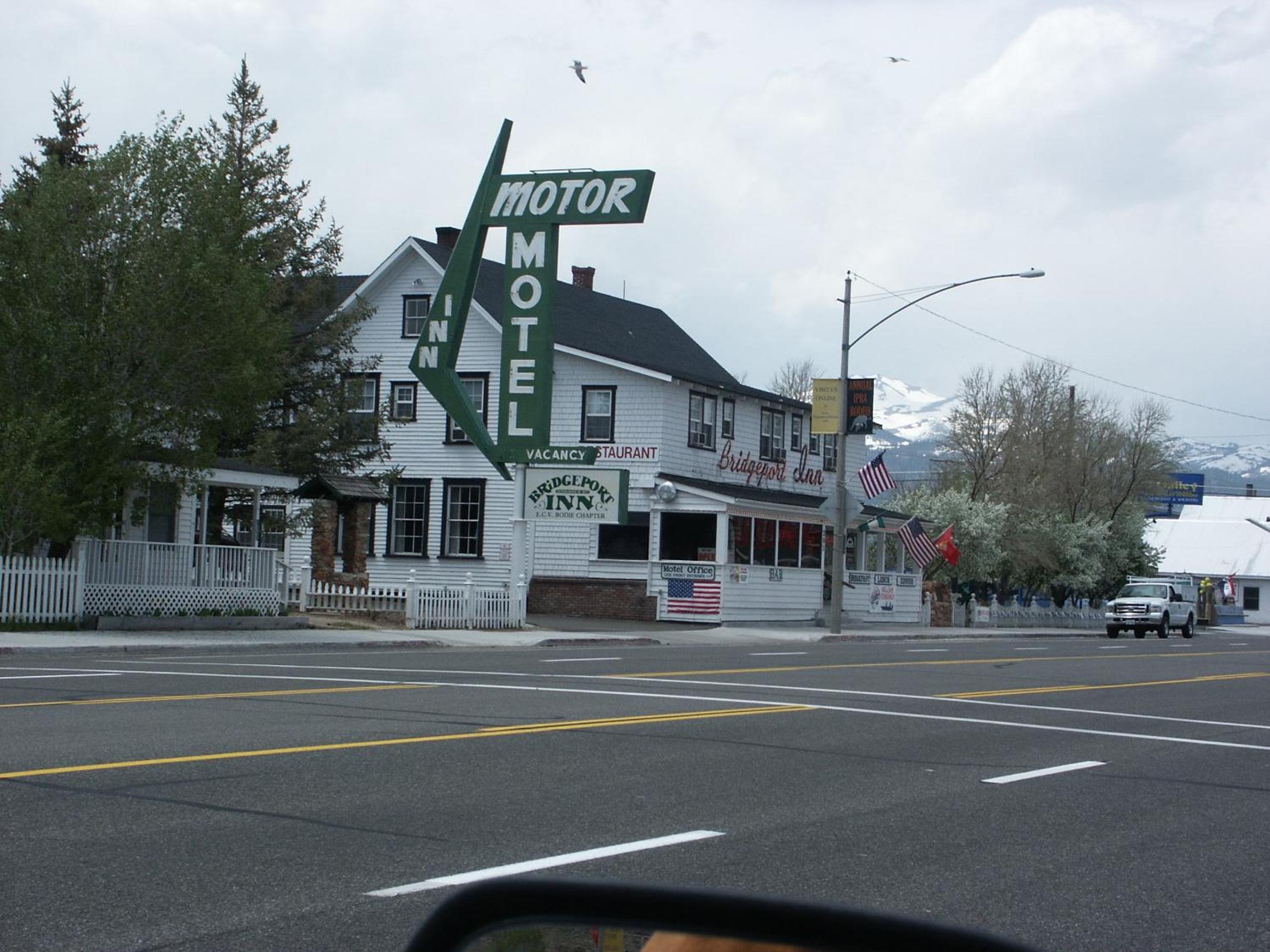 Bridgeport Inn