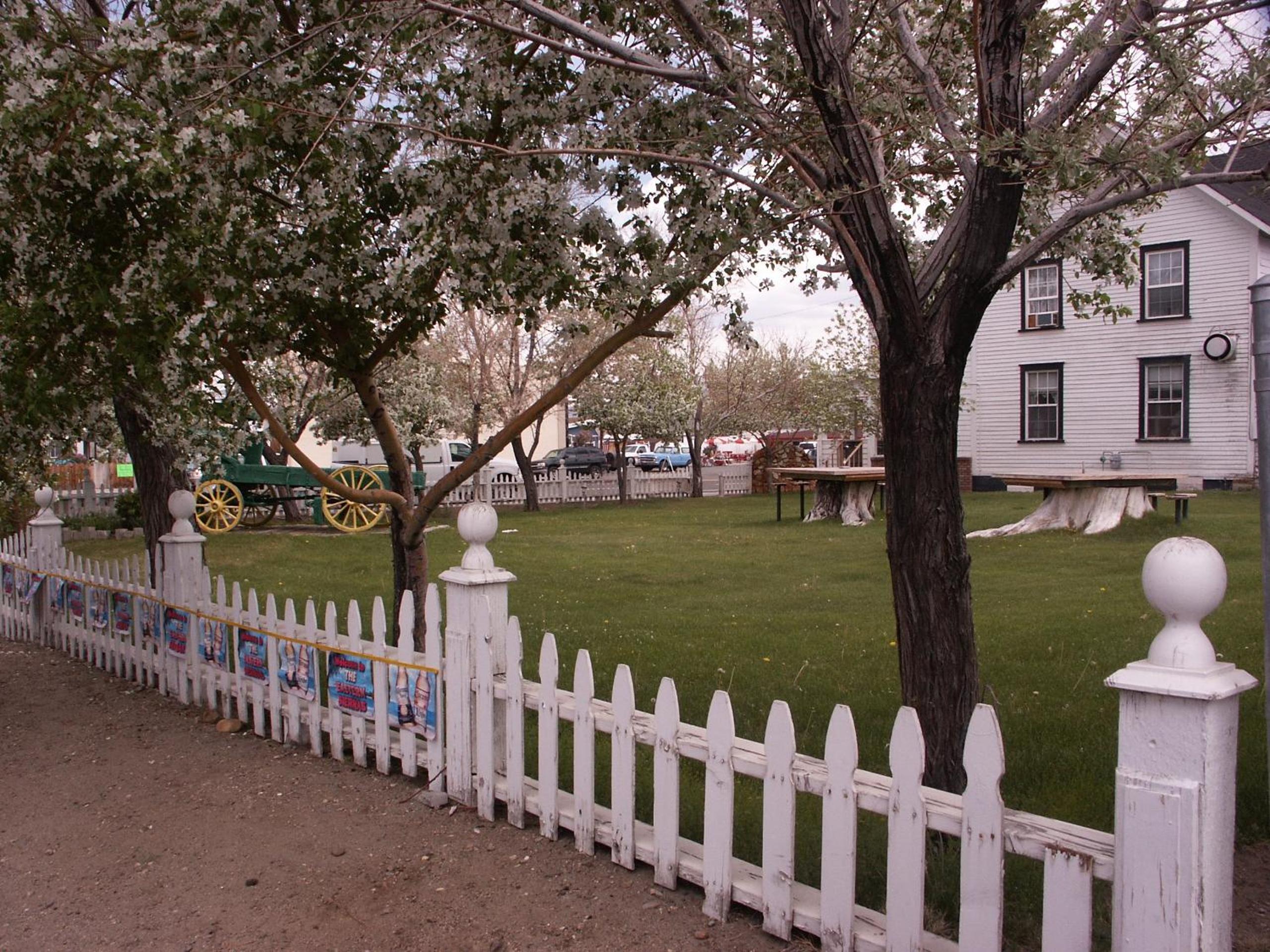 Bridgeport Inn