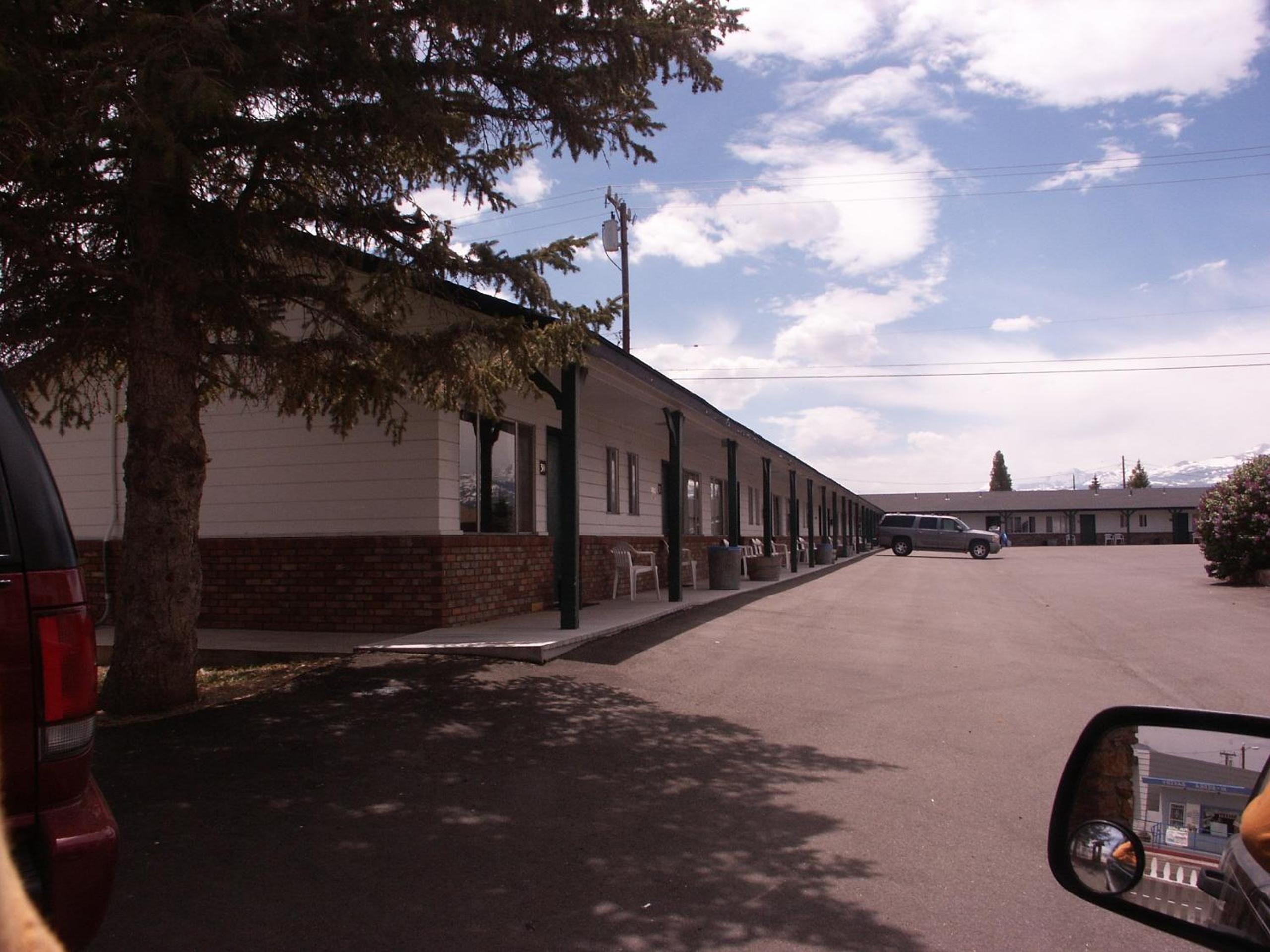Bridgeport Inn
