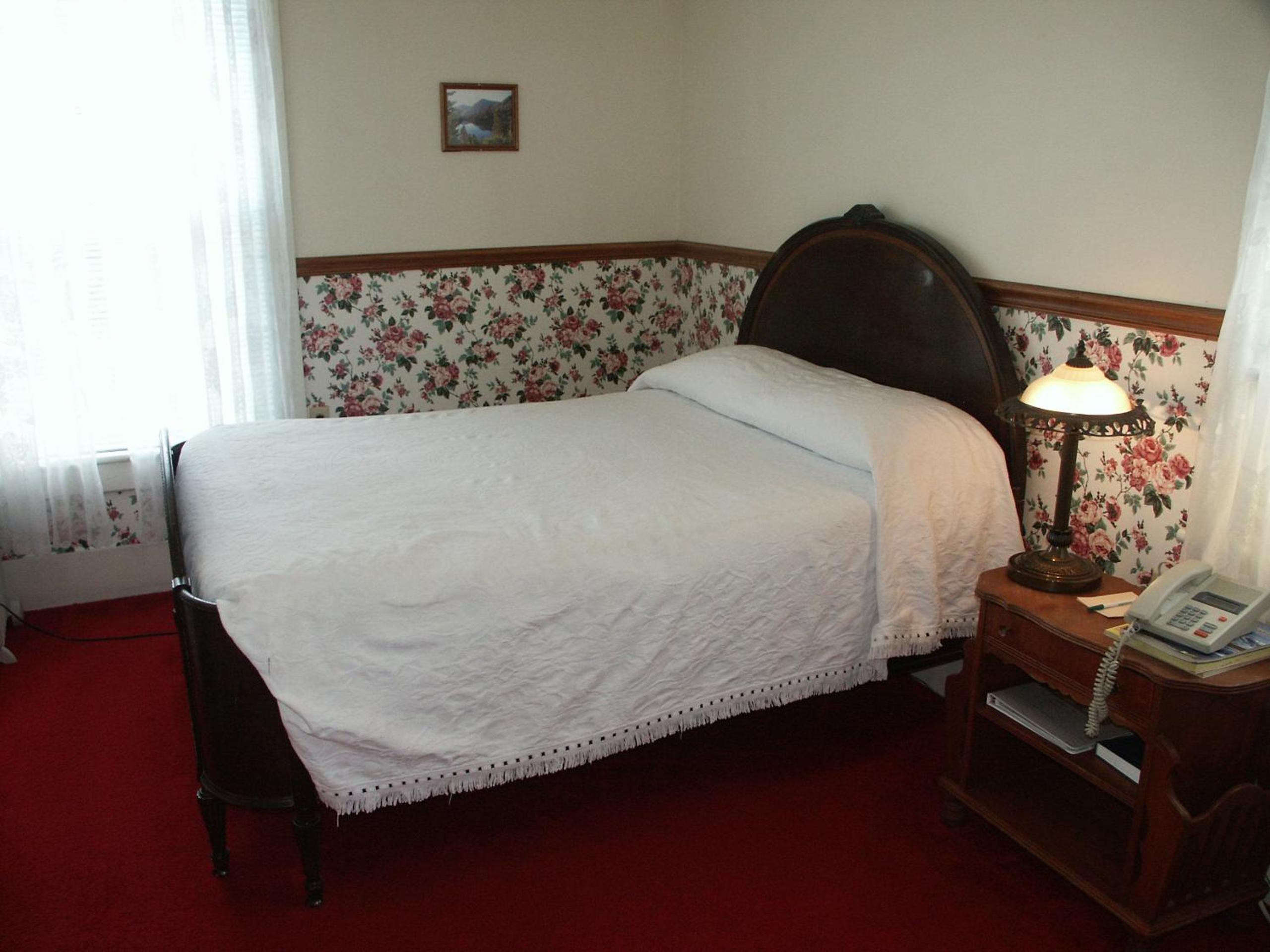 Bridgeport Inn