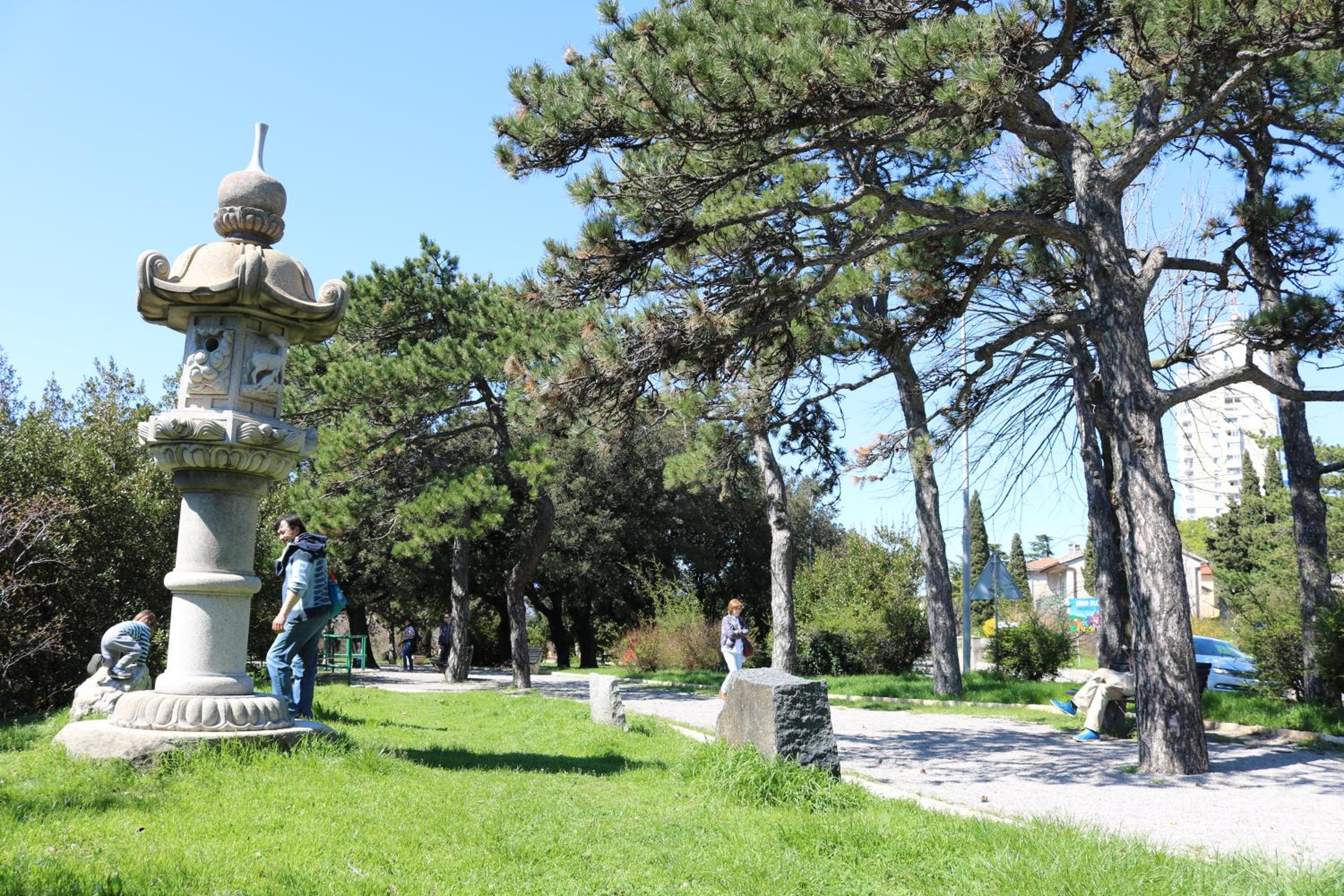 Photo 48