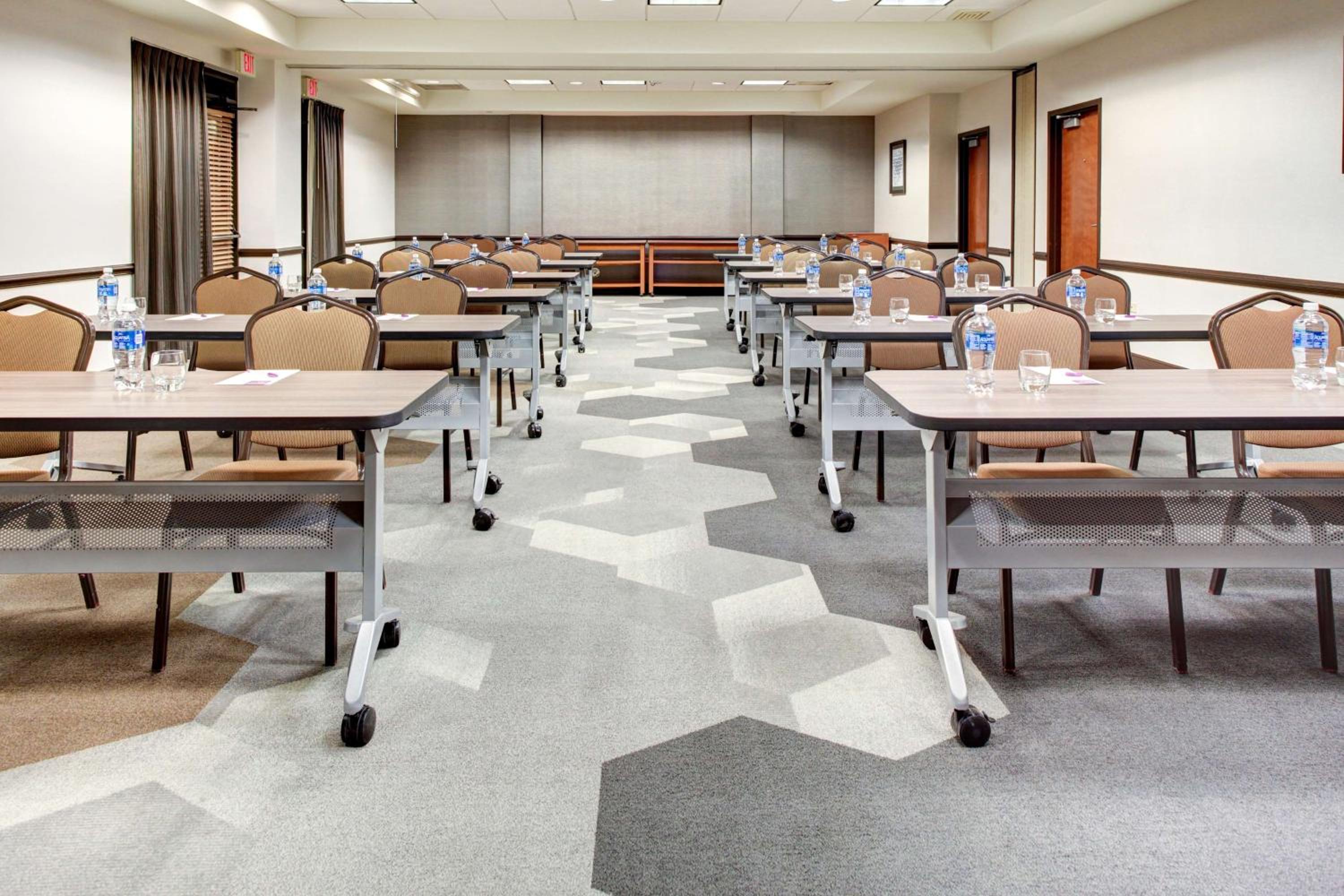 Hyatt Place Chicago/Itasca - Property Image 15