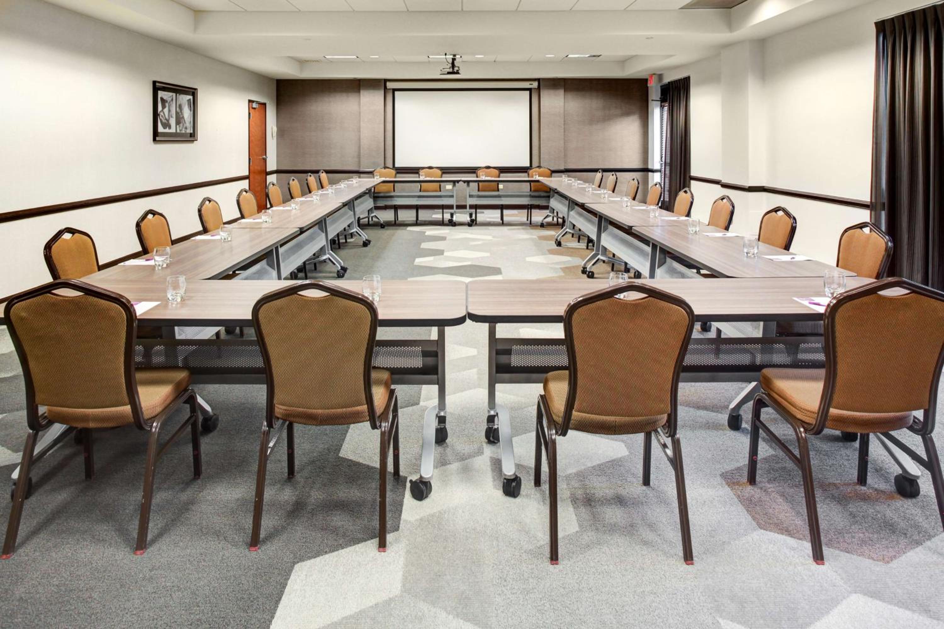 Hyatt Place Chicago/Itasca - Property Image 4