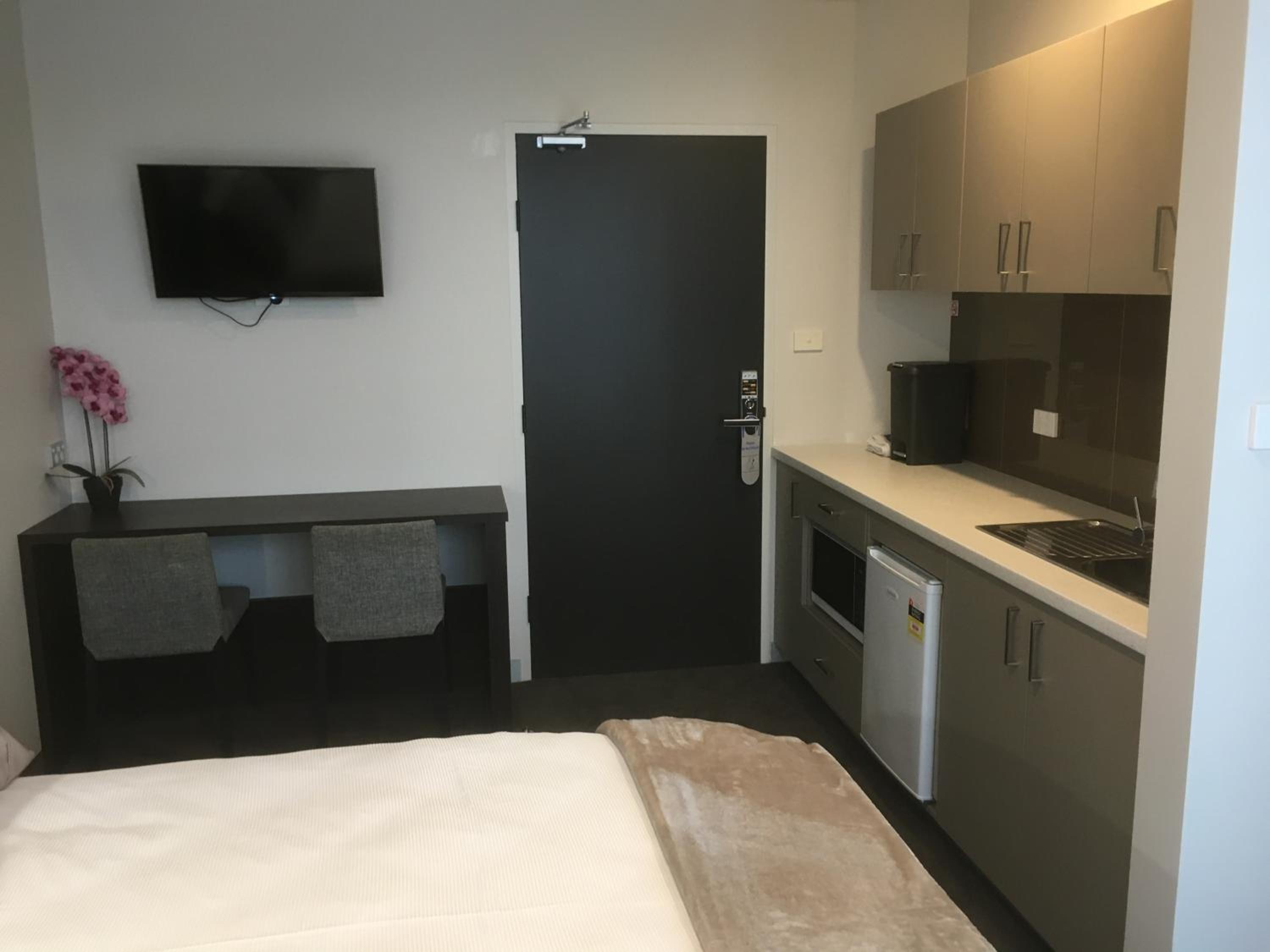 Med-Accom