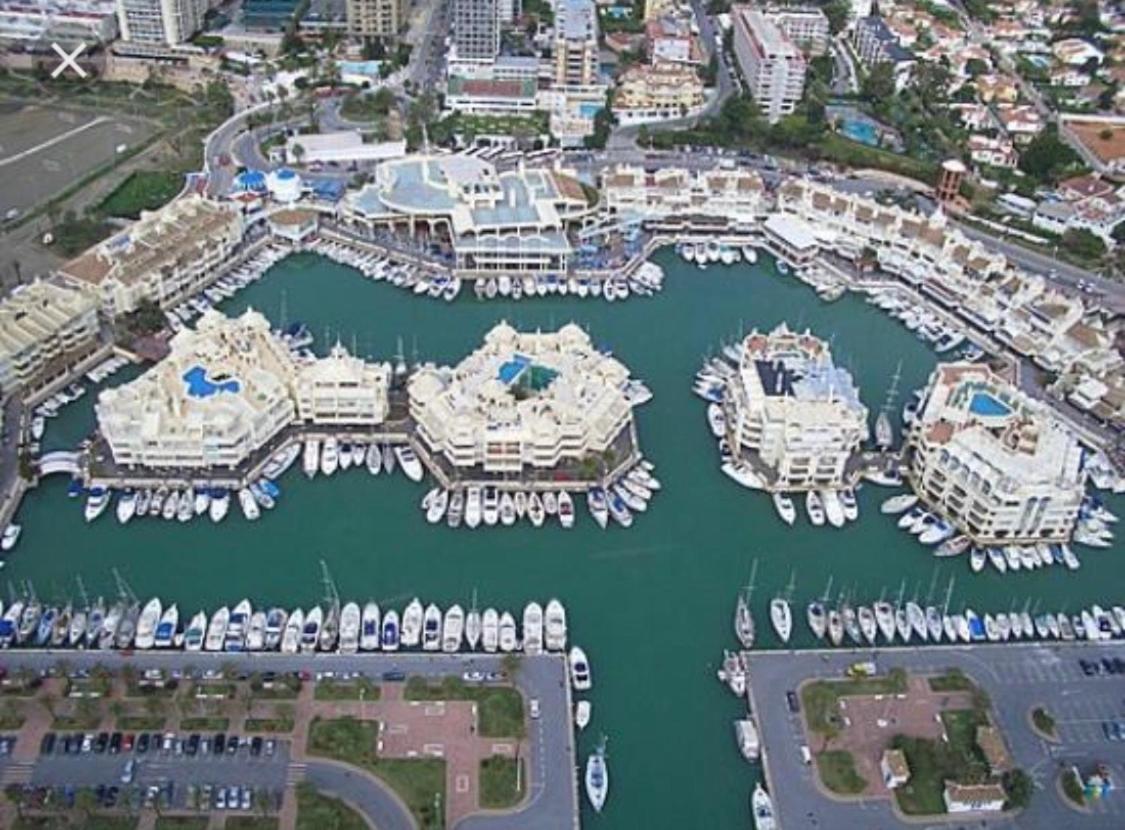 Puerto Marina Apartment