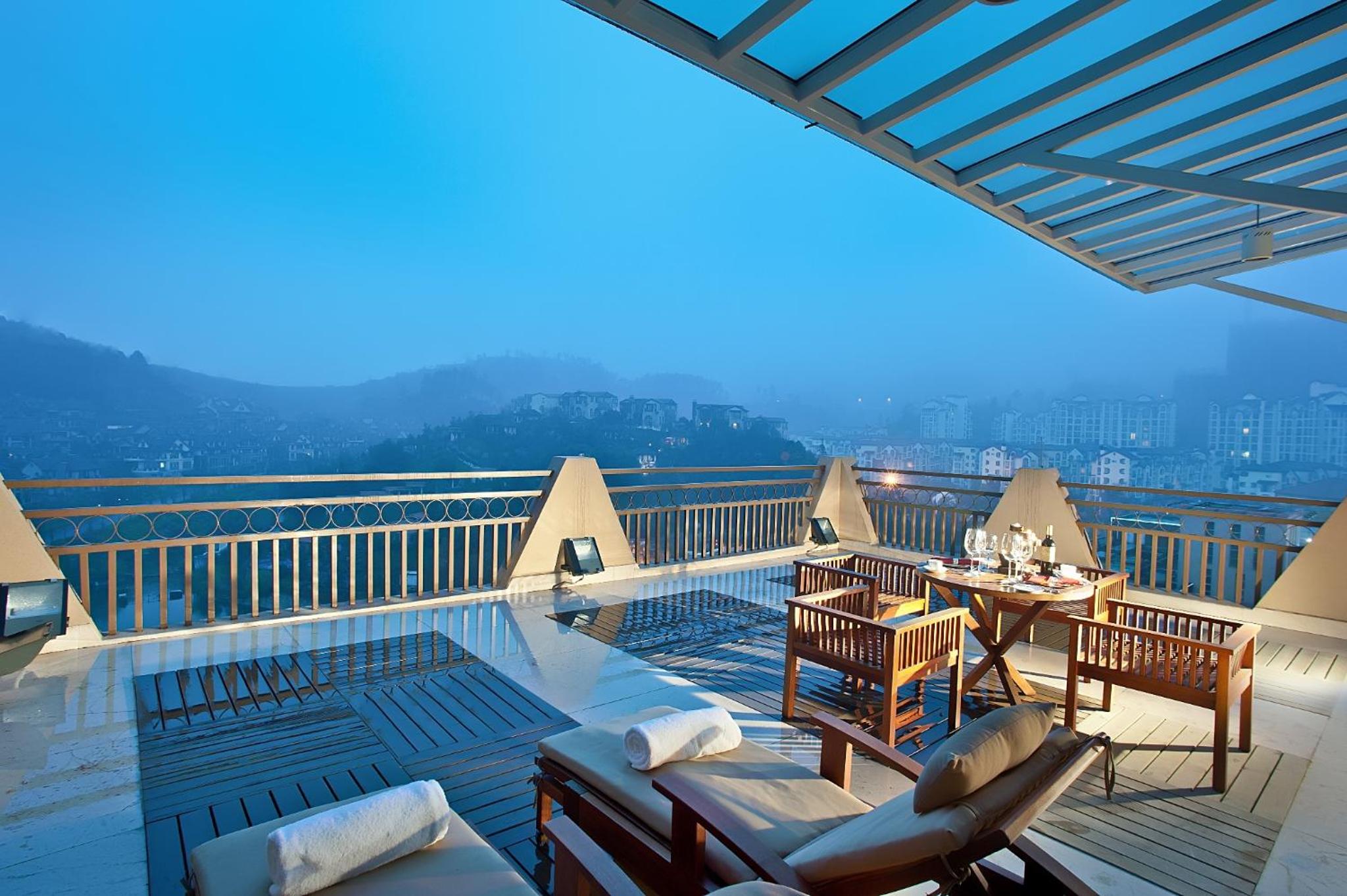 Poly Hotspring Guiyang Hotel