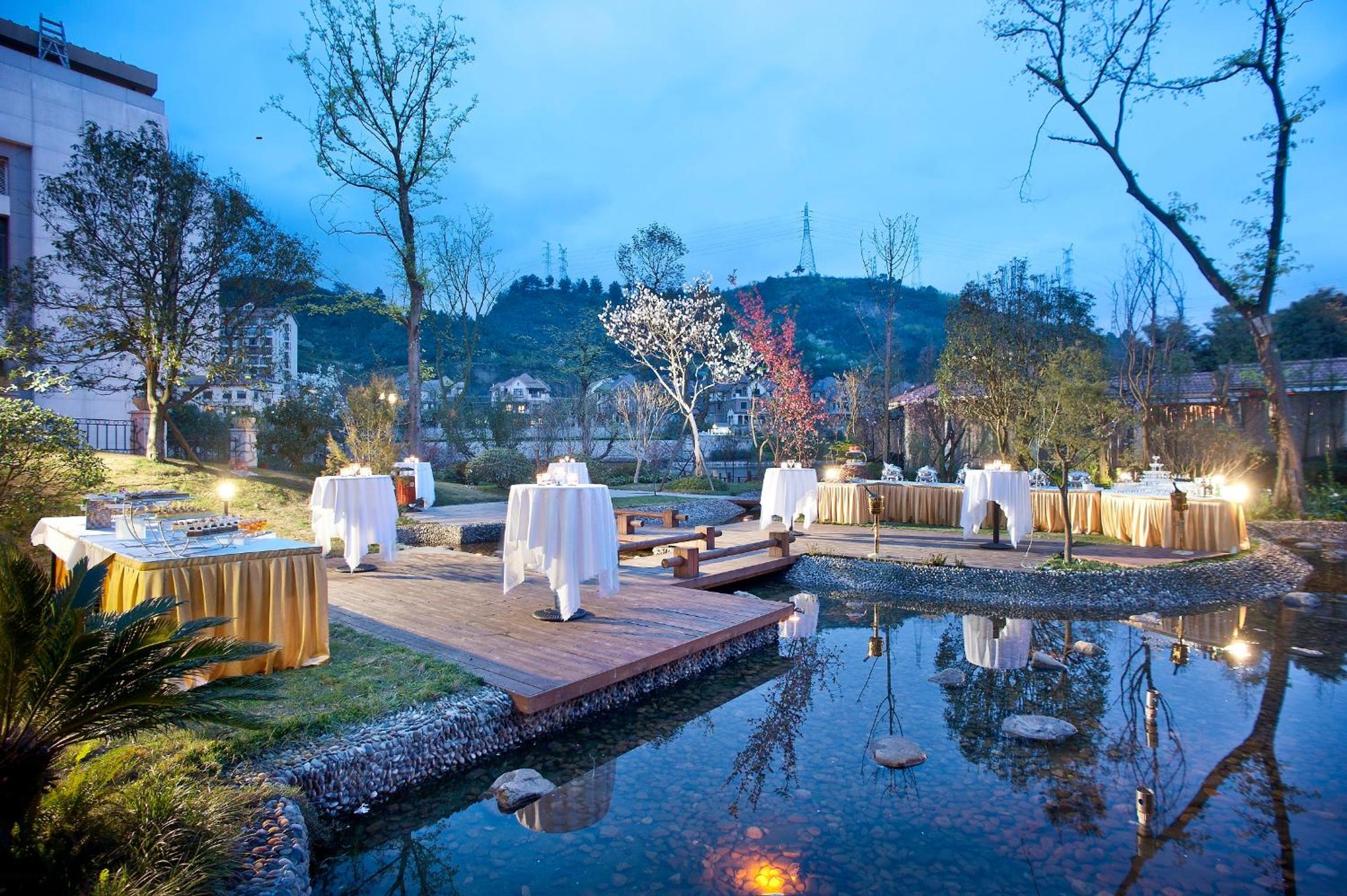 Poly Hotspring Guiyang Hotel