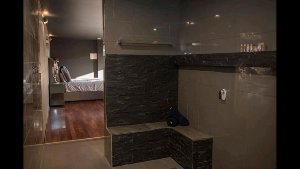 Mudstone Spa Retreat
