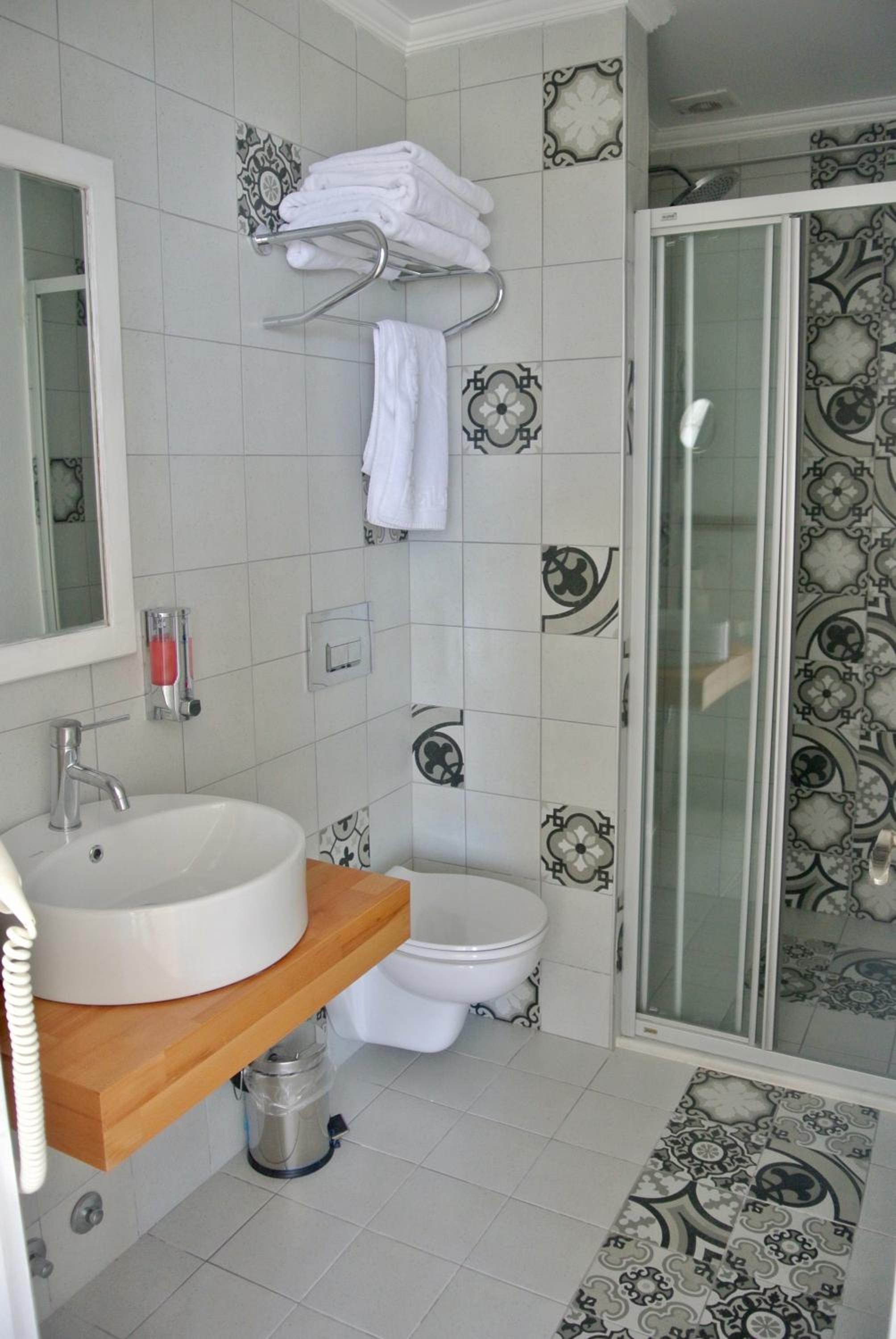 Hideaway - Image 143