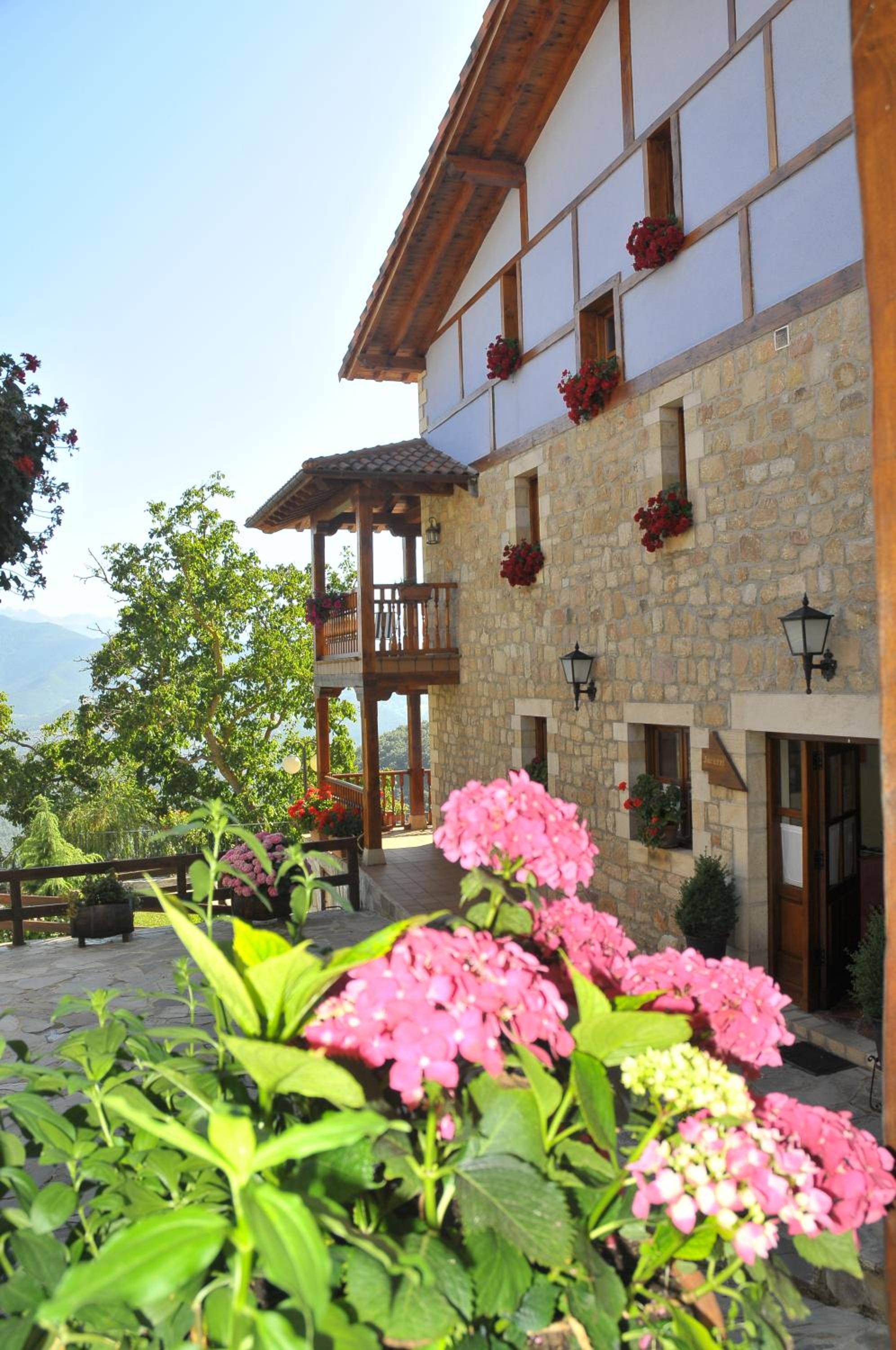 Viviendas Rurales Peña Sagra