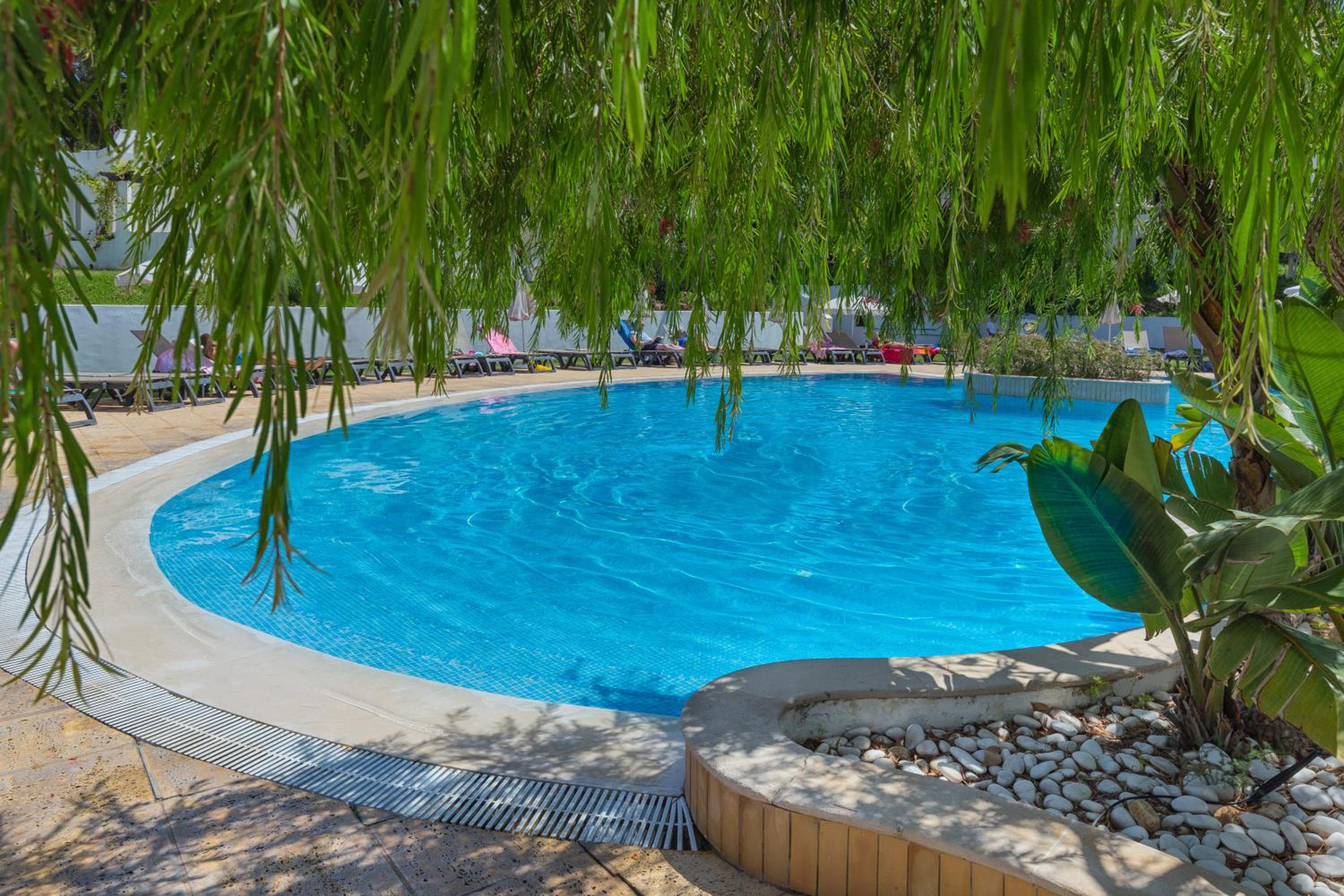 Balaia Golf Village