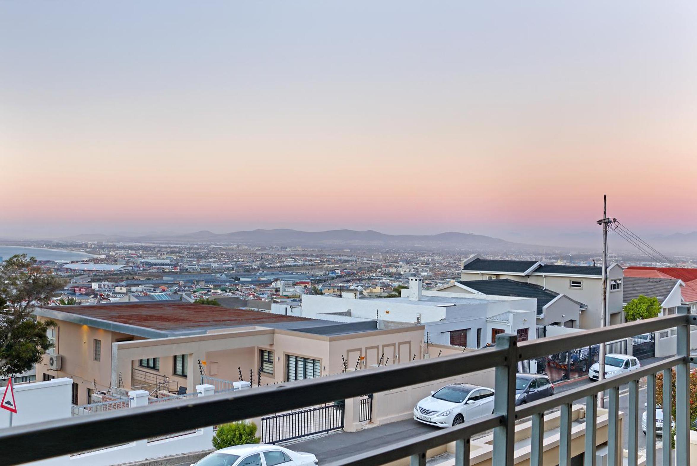 STAR APARTMENTS