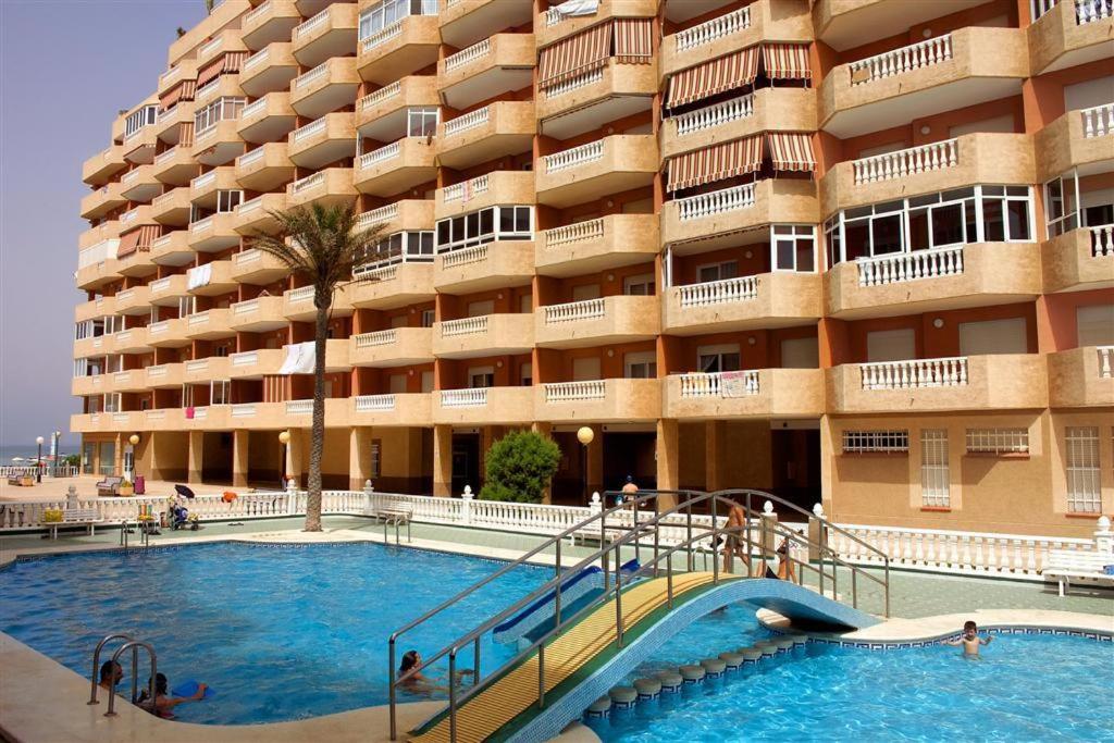 Apartamentos Turísticos Hawaii 4-5