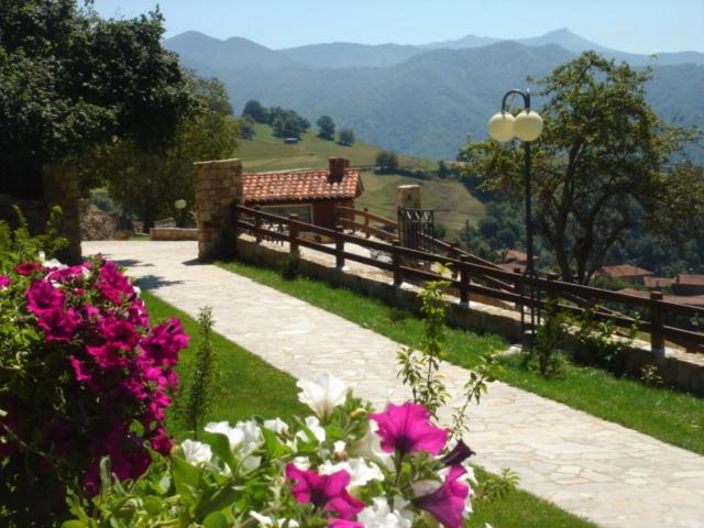 Viviendas Rurales Peña Sagra